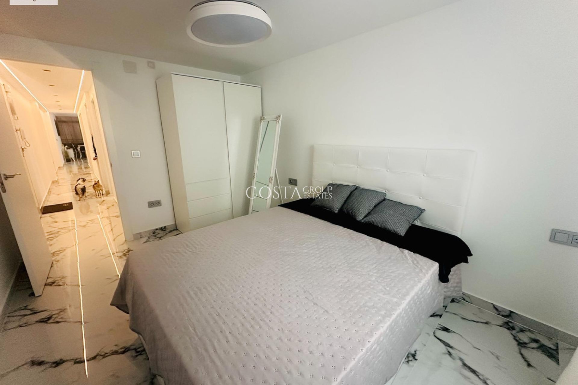 Resale - Apartments -
Alicante - Alicante Centro