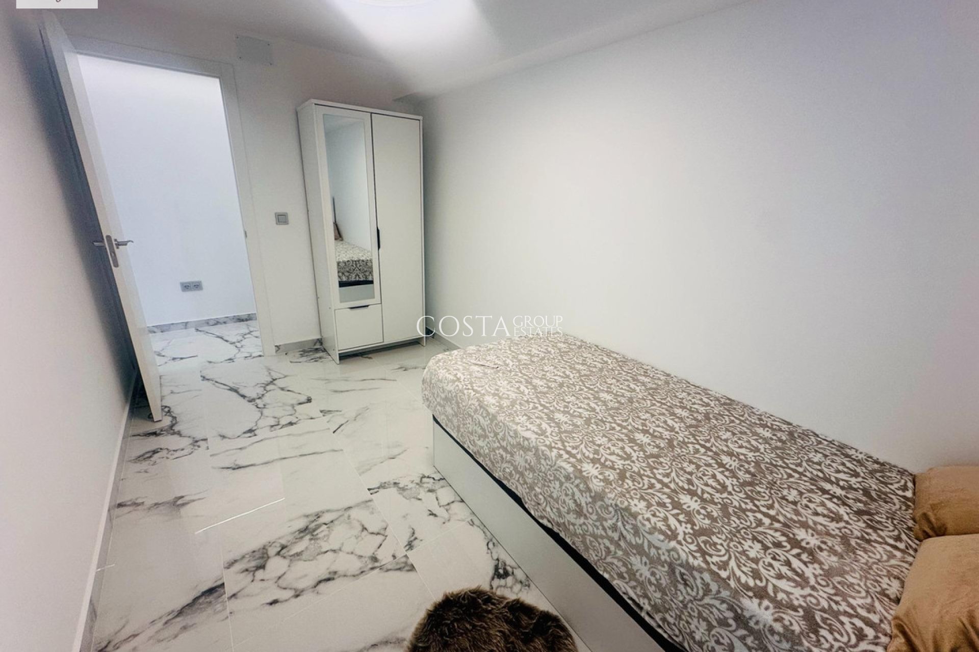 Resale - Apartments -
Alicante - Alicante Centro