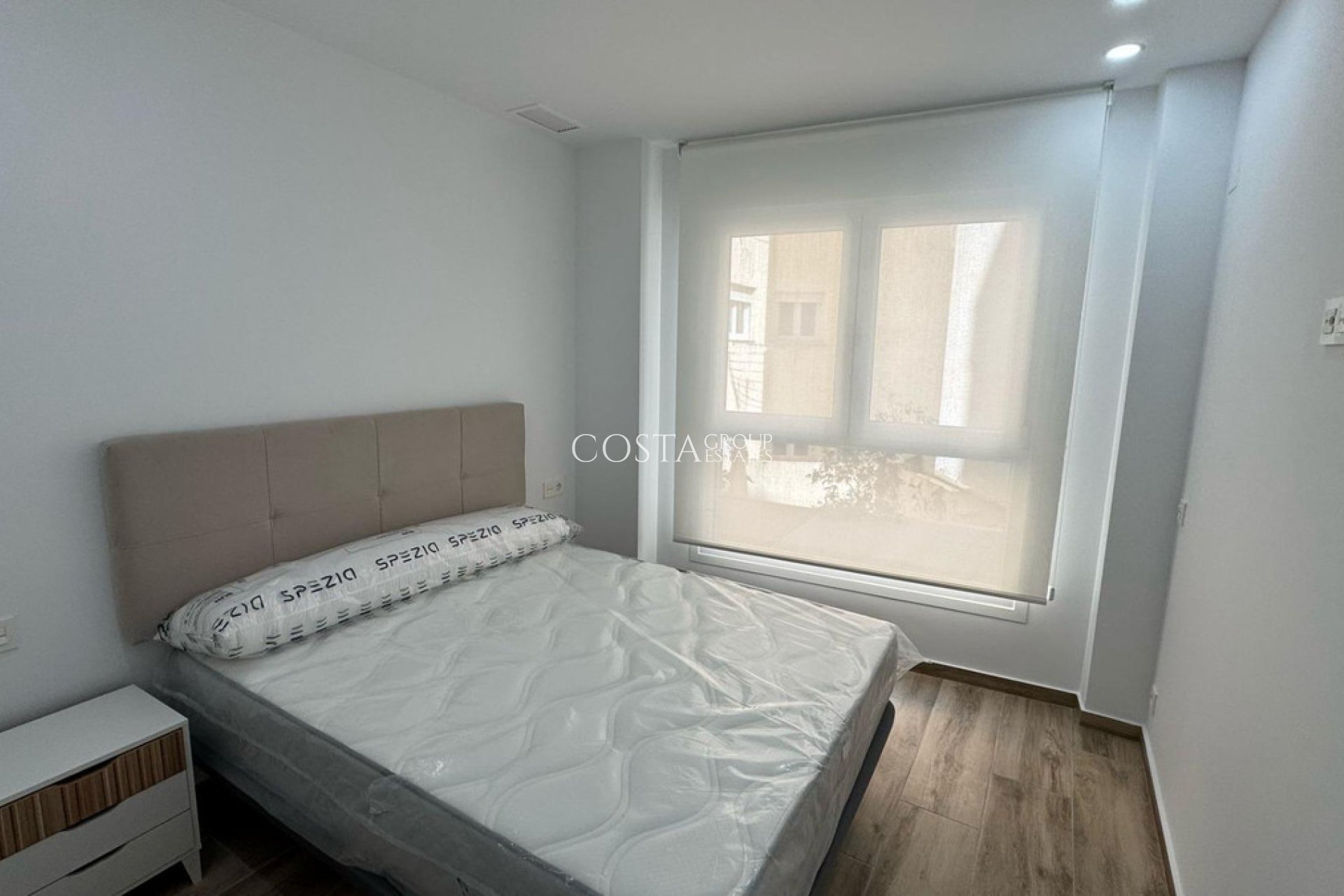 Resale - Apartments -
Alicante - Alicante Centro