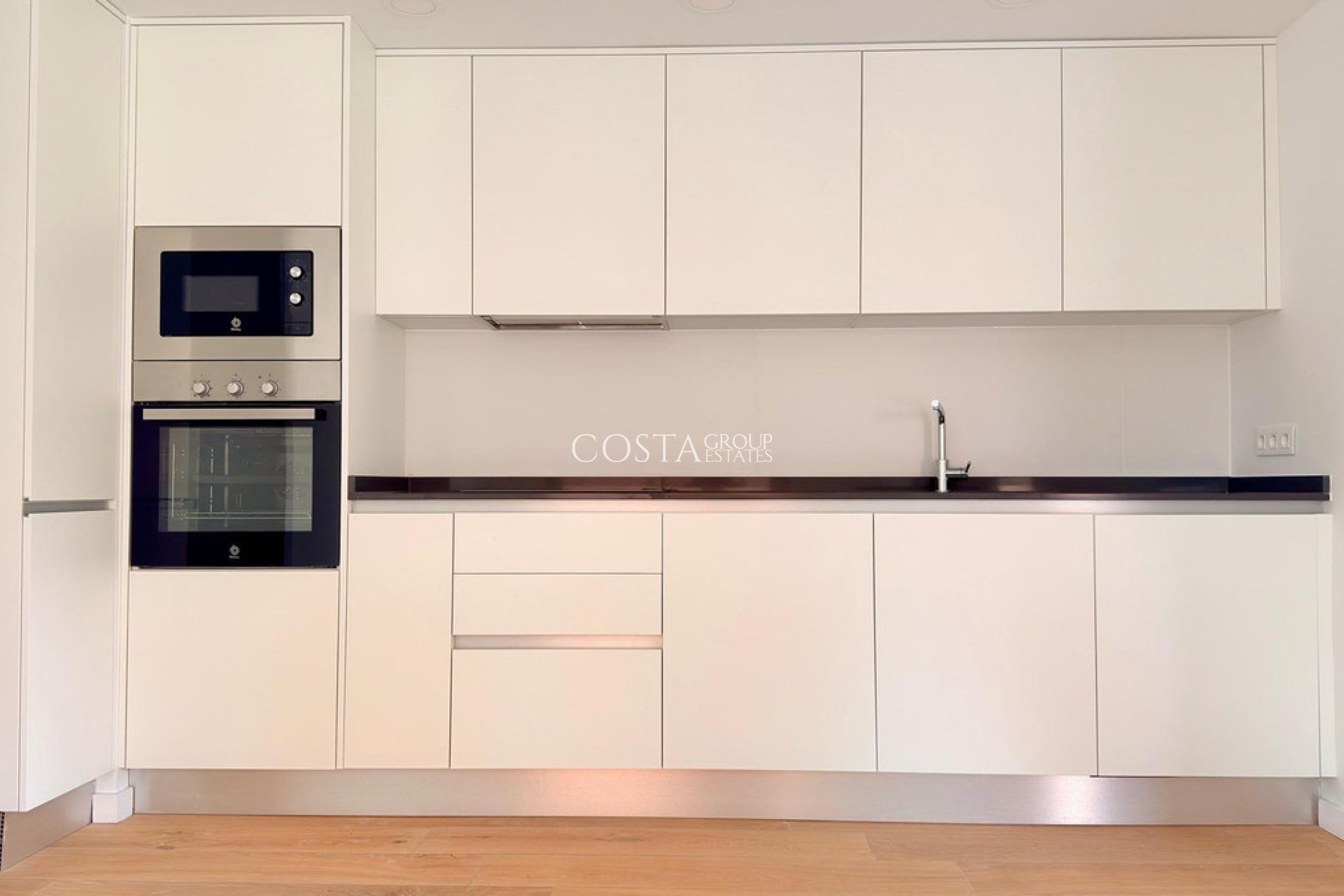 Resale - Apartments -
Alicante - Alicante Centro