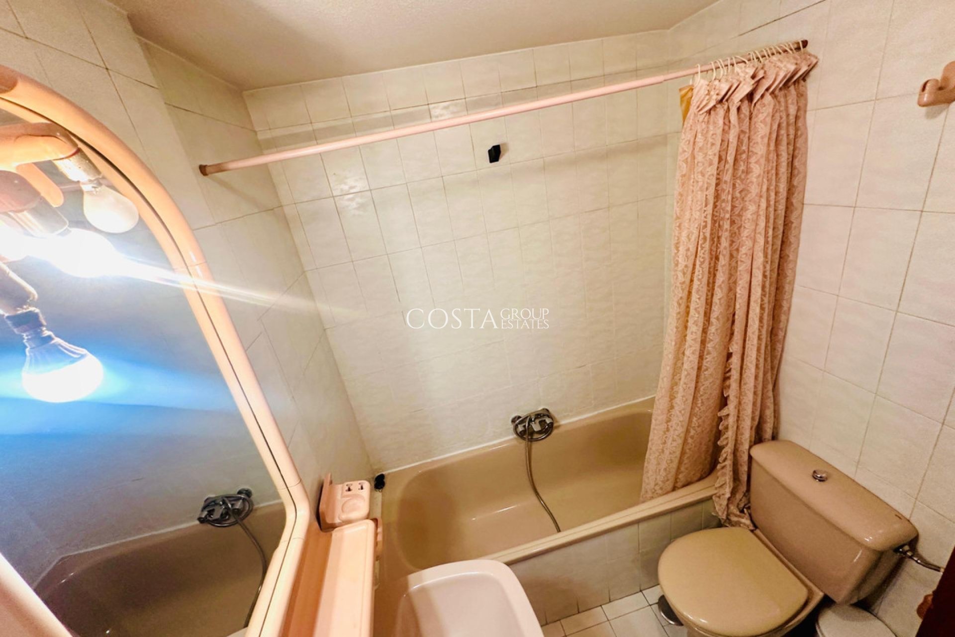 Resale - Apartments -
Alicante - Alicante Centro