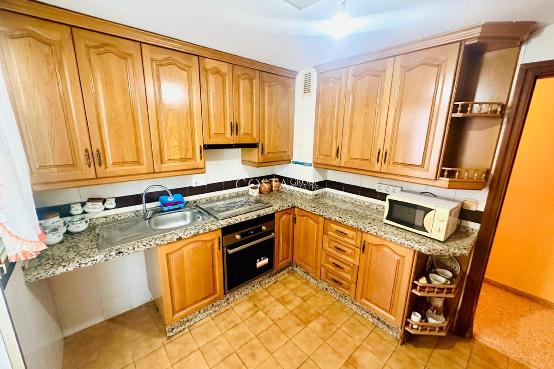 Resale - Apartments -
Alicante - Alicante Centro