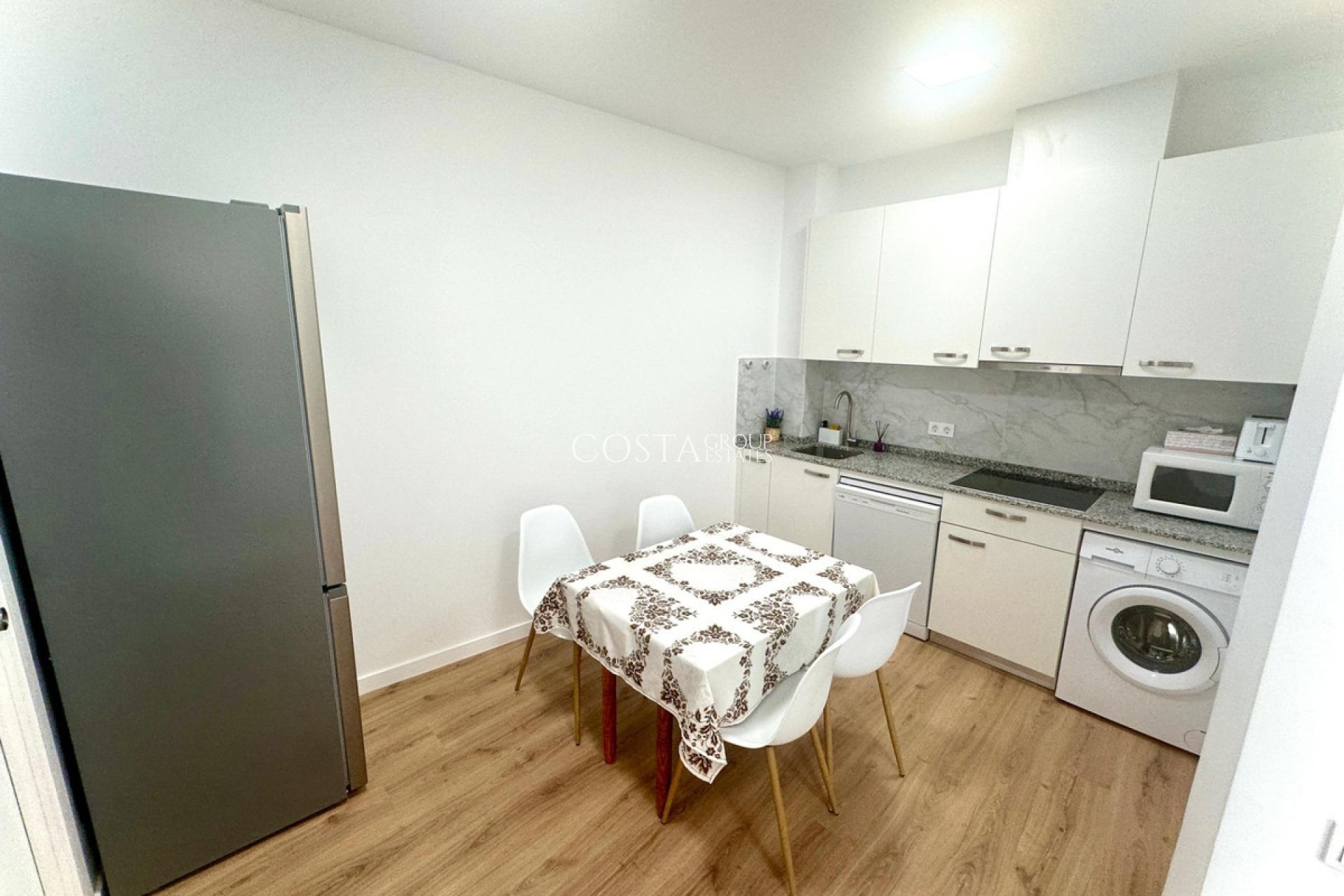 Resale - Apartments -
Alicante - Alicante Centro