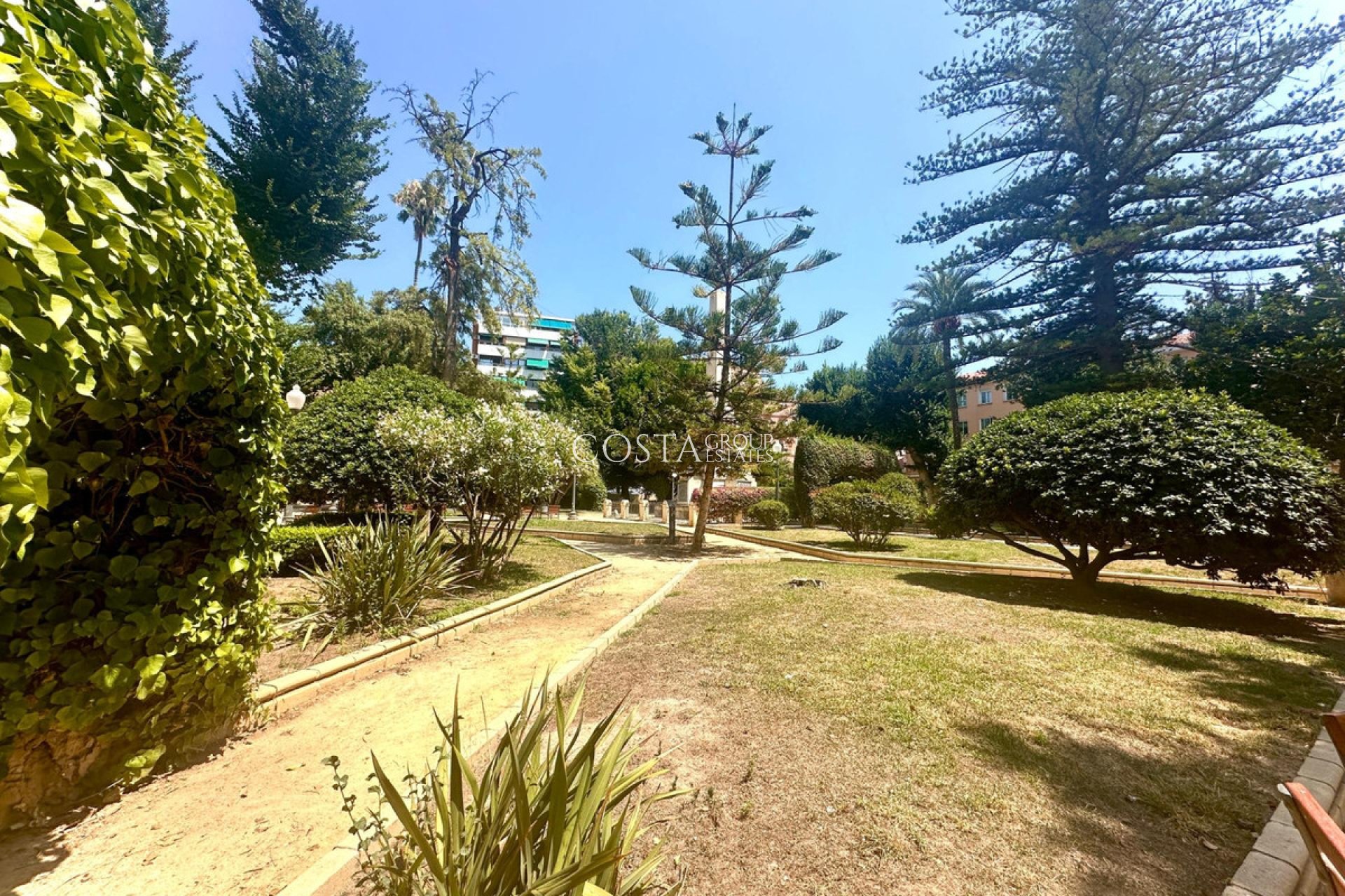 Resale - Apartments -
Alicante - Alicante Centro
