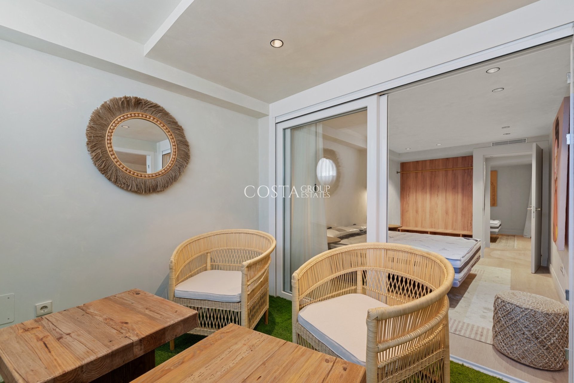 Resale - Apartments -
Alicante - Alicante Centro