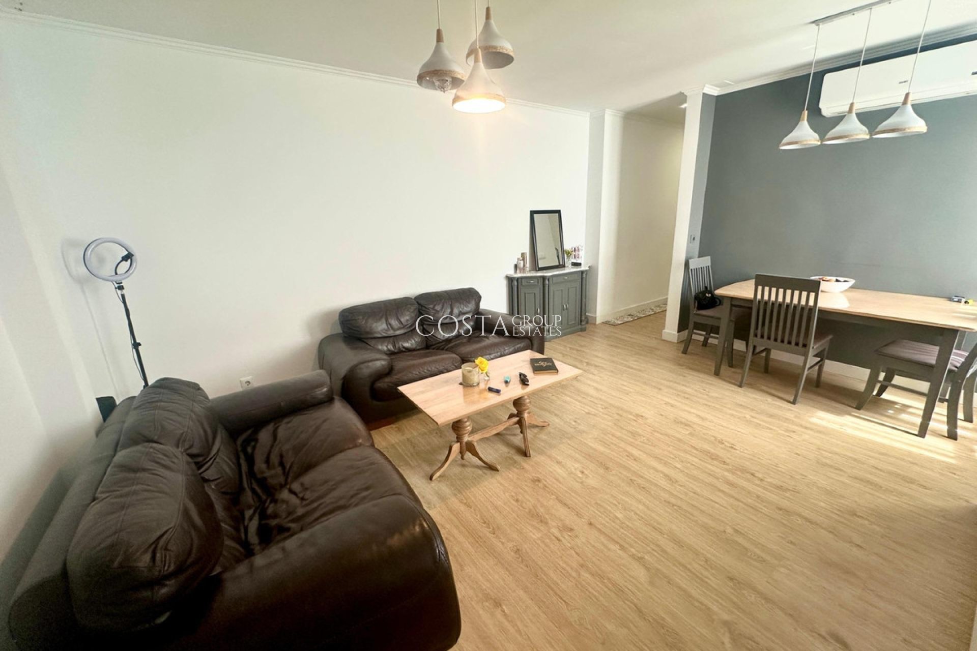 Resale - Apartments -
Alicante - Alicante Centro