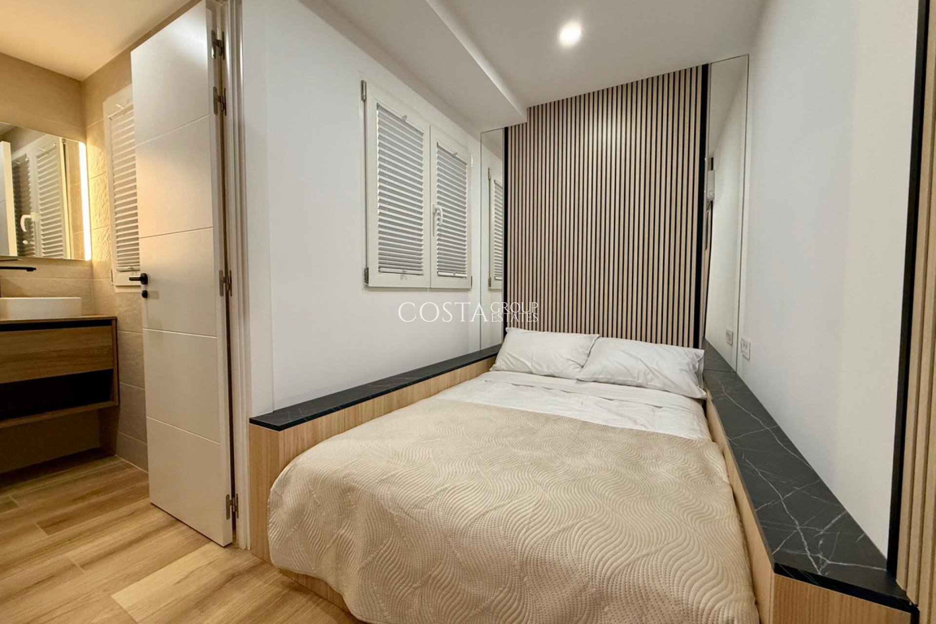 Resale - Apartments -
Alicante - Alicante Centro