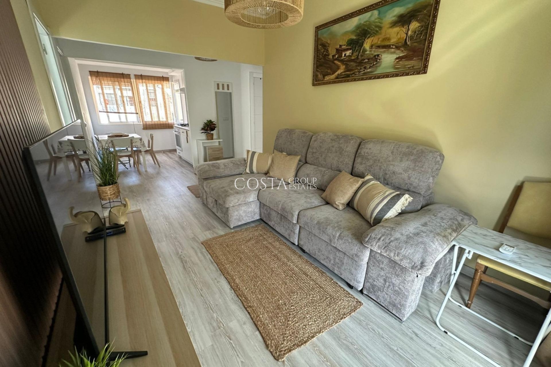 Resale - Apartments -
Alicante - Alicante Centro