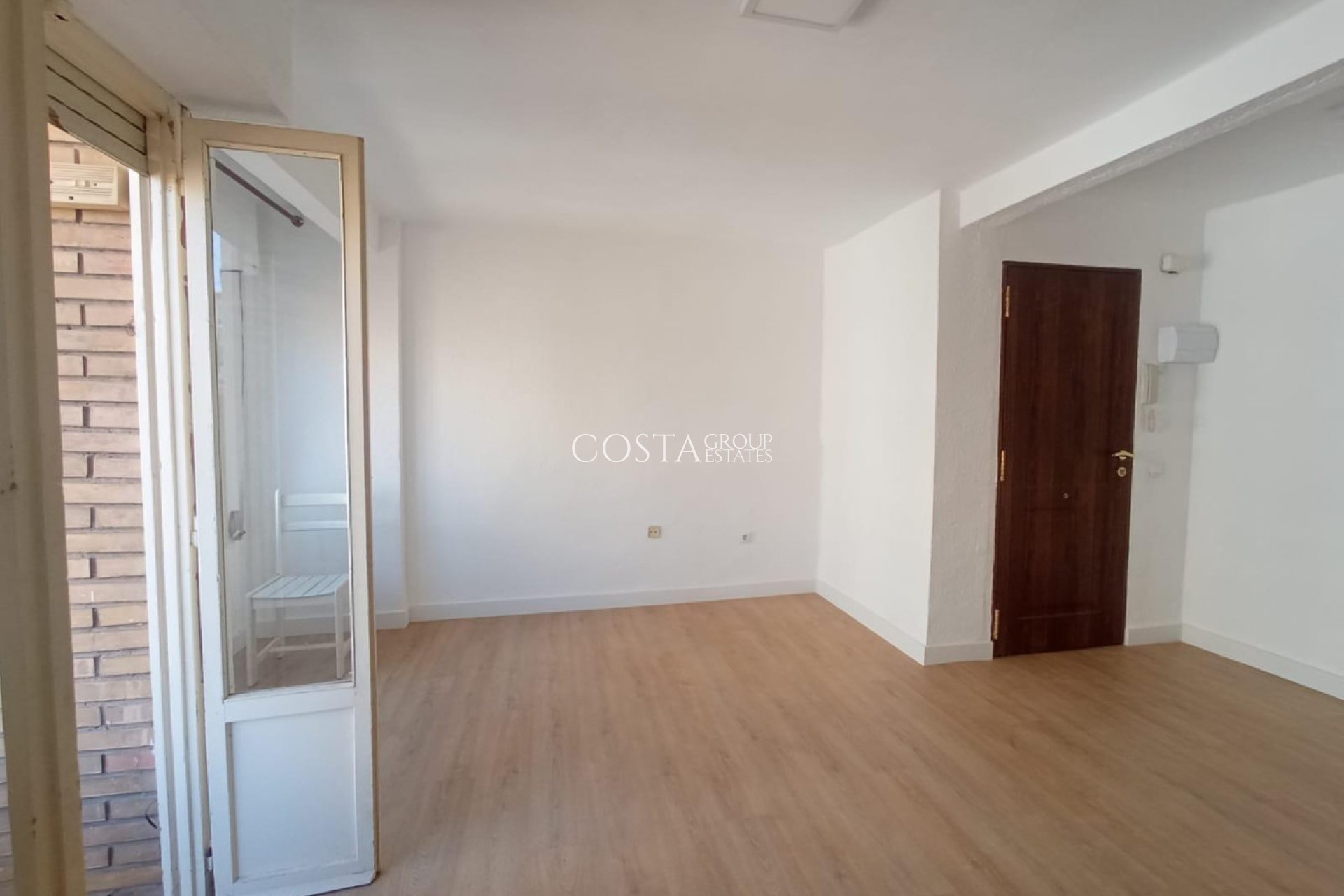 Resale - Apartments -
Alicante - Alicante Centro