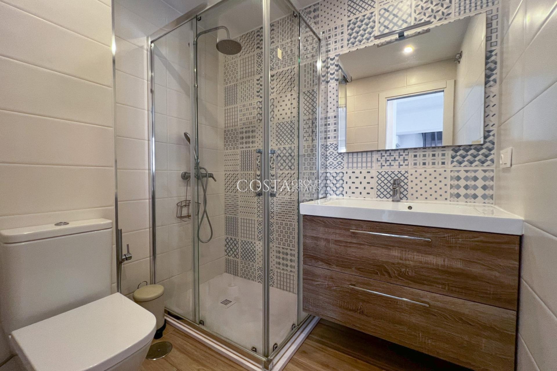 Resale - Apartments -
Alicante - Alicante Centro