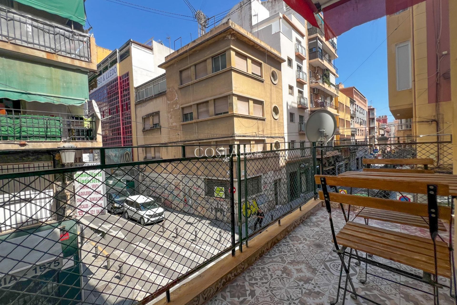 Resale - Apartments -
Alicante - Alicante Centro