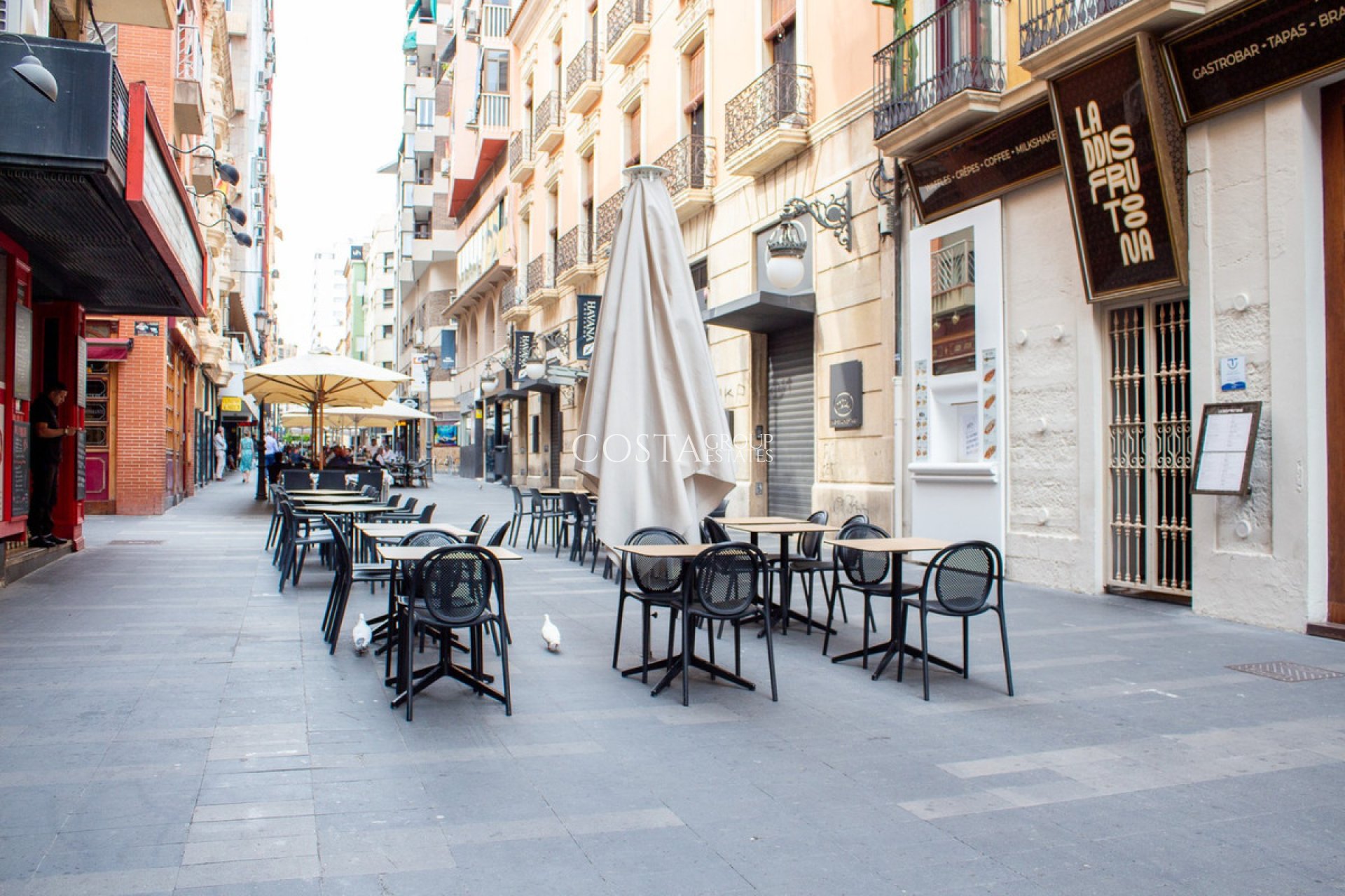 Resale - Apartments -
Alicante - Alicante Centro