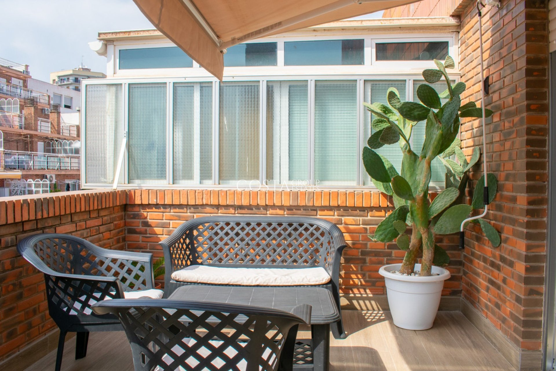 Resale - Apartments -
Alicante - Alicante Centro