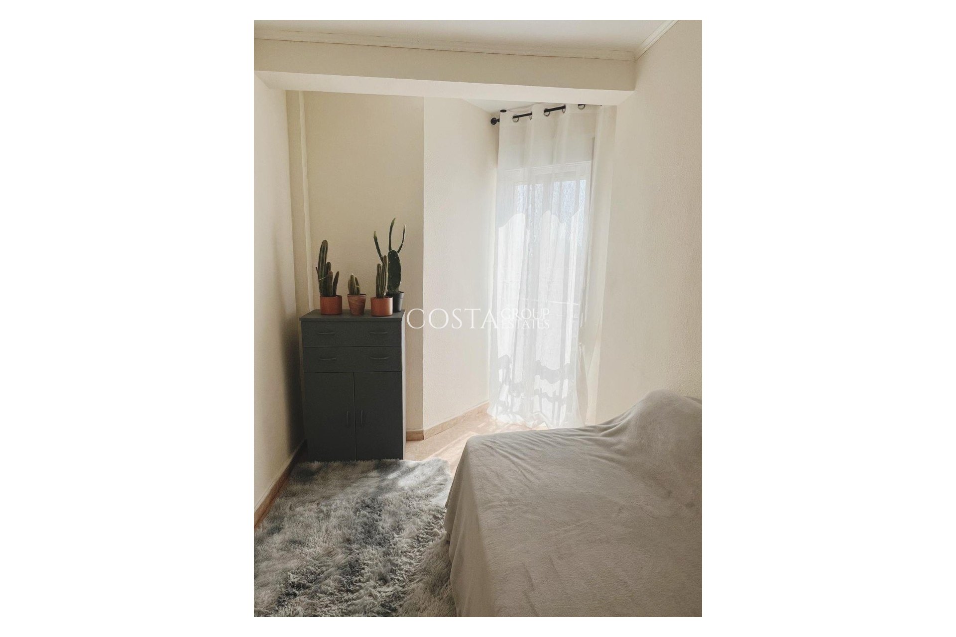 Resale - Apartments -
Alicante - Alicante Centro