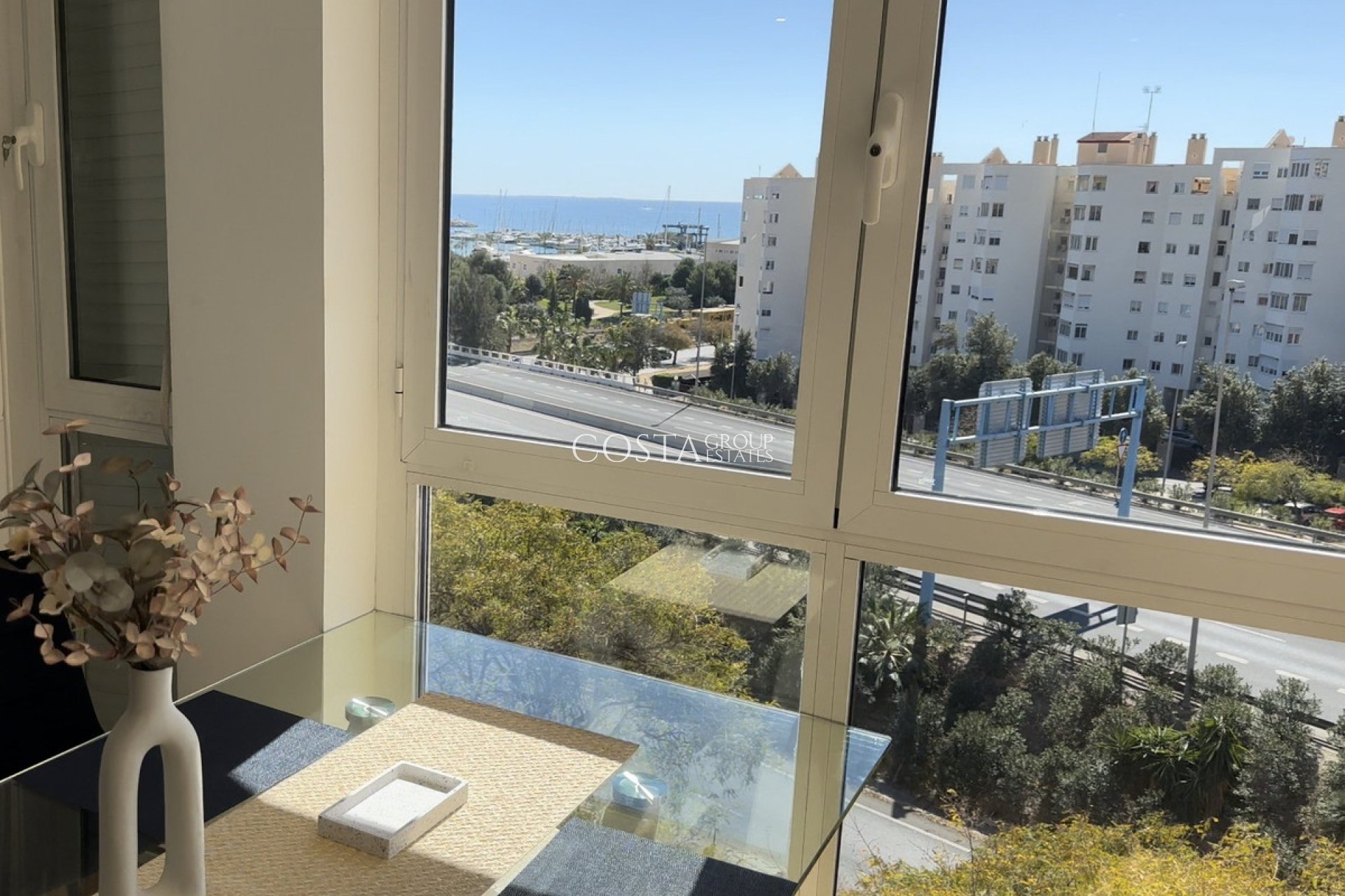 Resale - Apartments -
Alicante - Alicante Centro