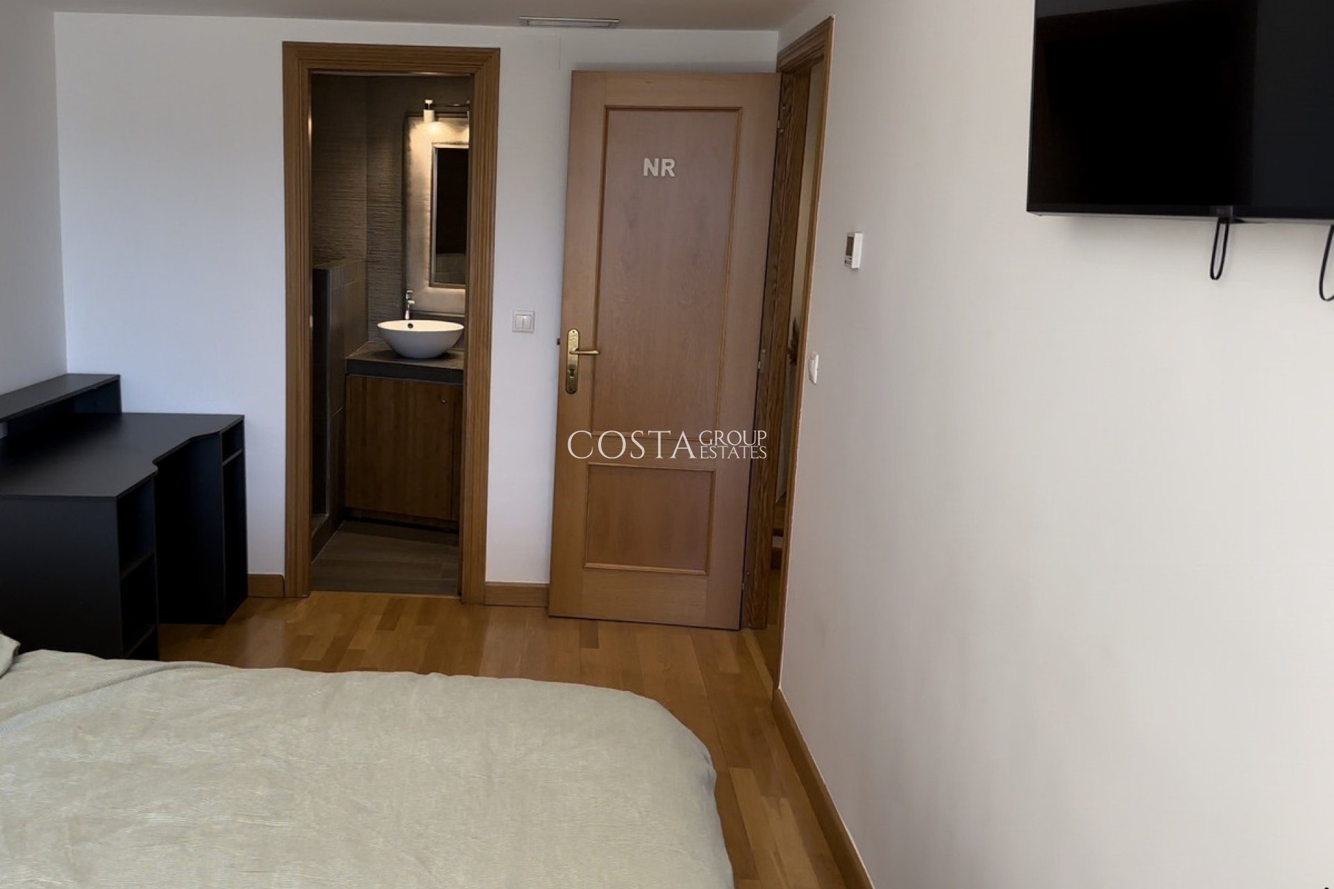 Resale - Apartments -
Alicante - Alicante Centro