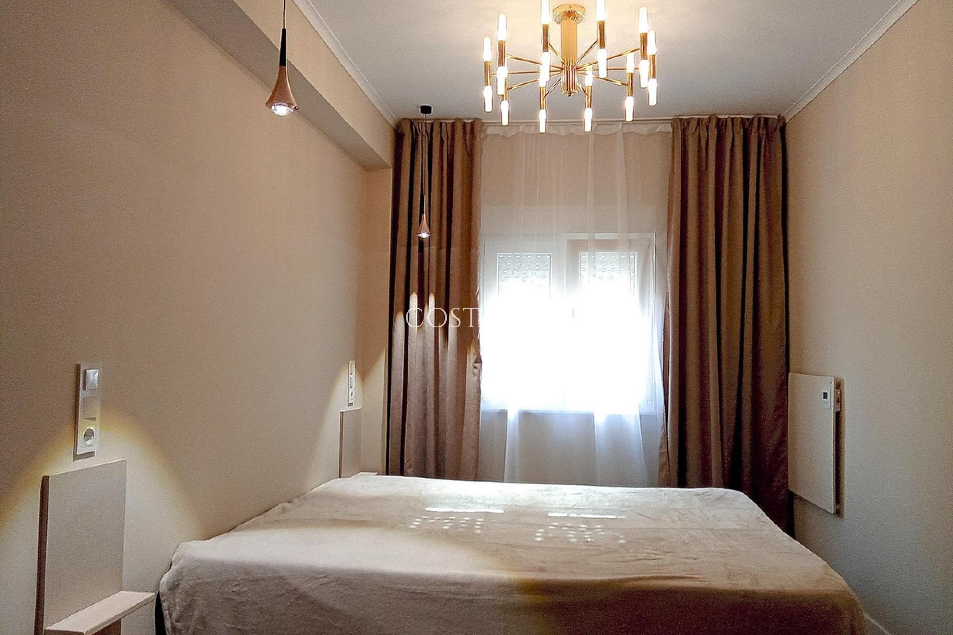 Resale - Apartments -
Alicante - Alicante Centro