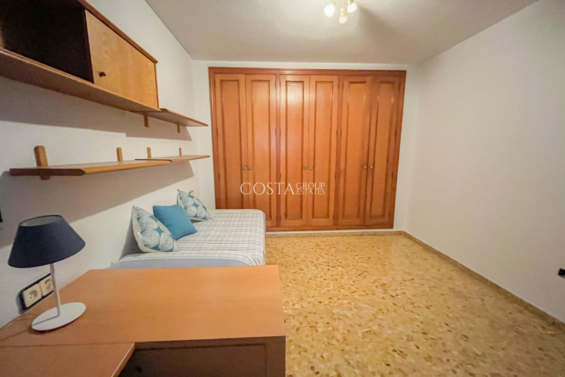 Resale - Apartments -
Alicante - Alicante Centro