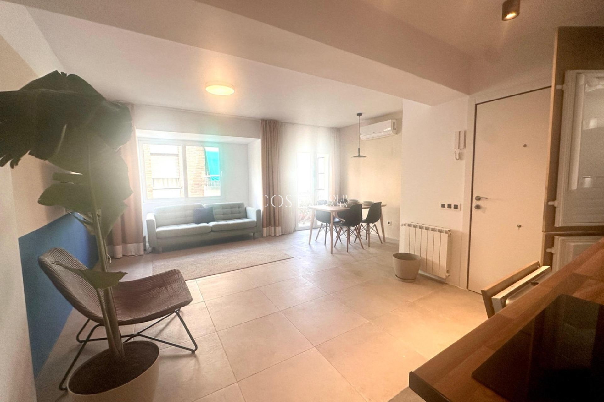 Resale - Apartments -
Alicante - Alicante Centro