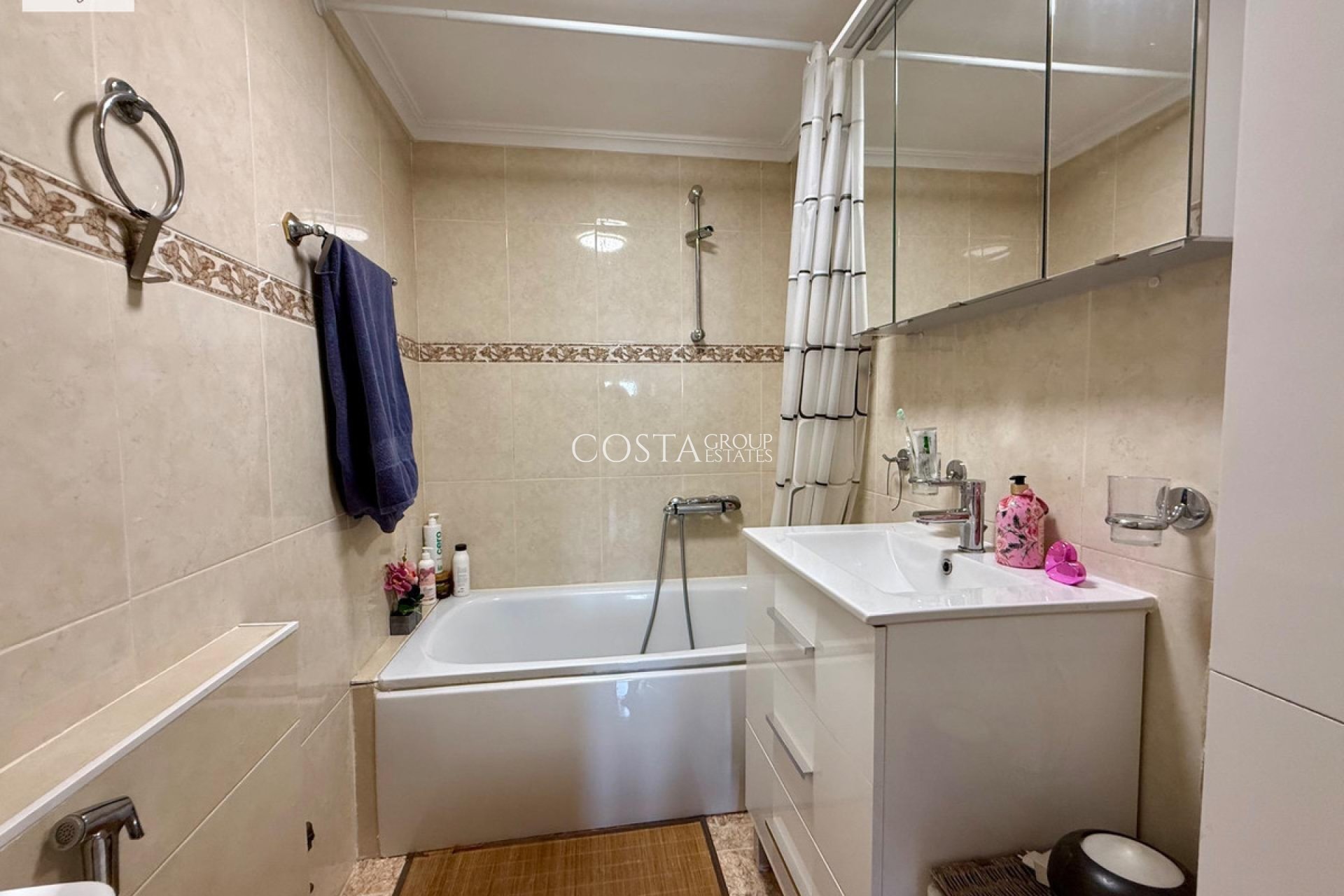 Resale - Apartments -
Alicante - Alicante Centro