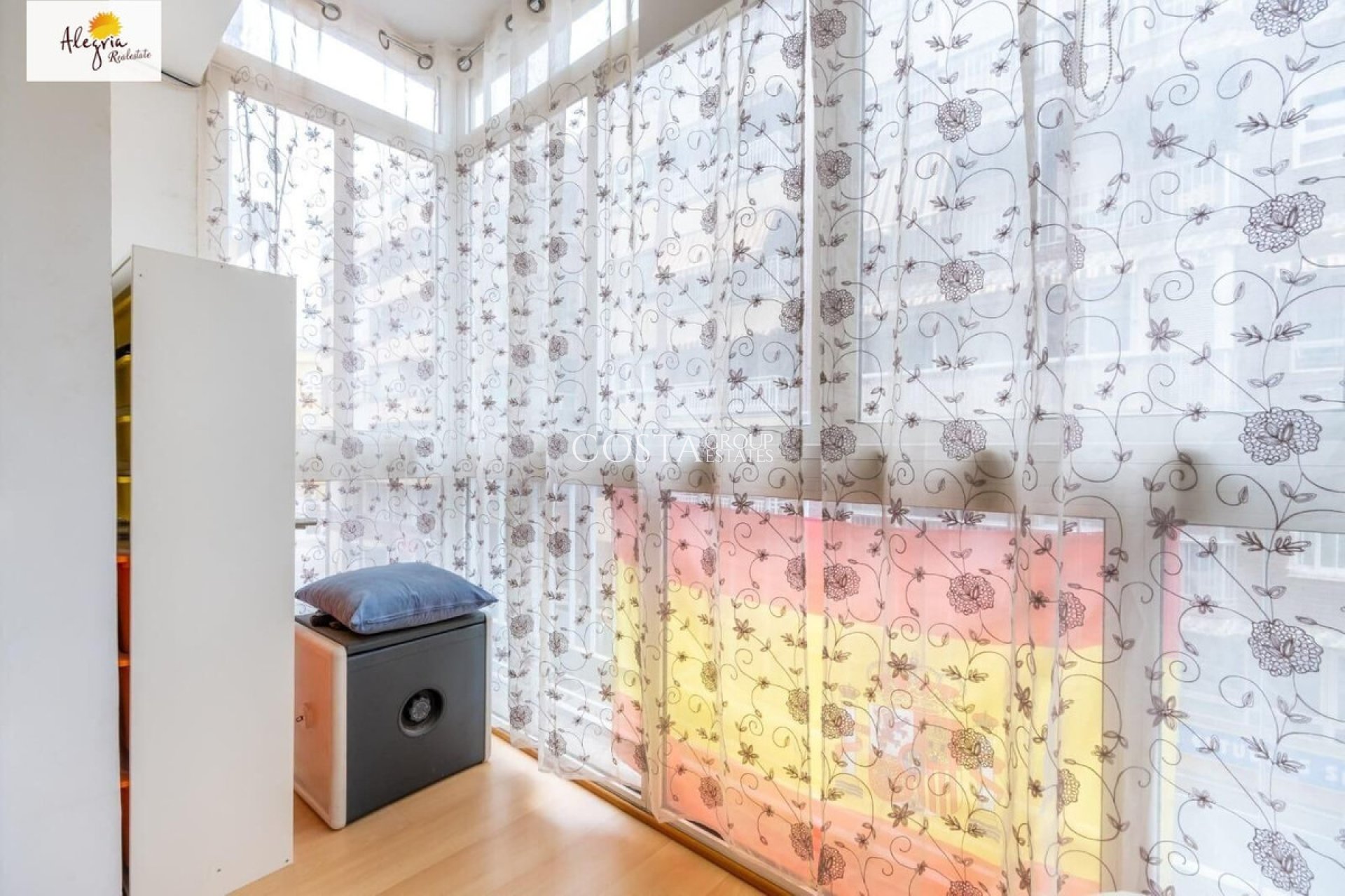 Resale - Apartments -
Alicante - Alicante Centro