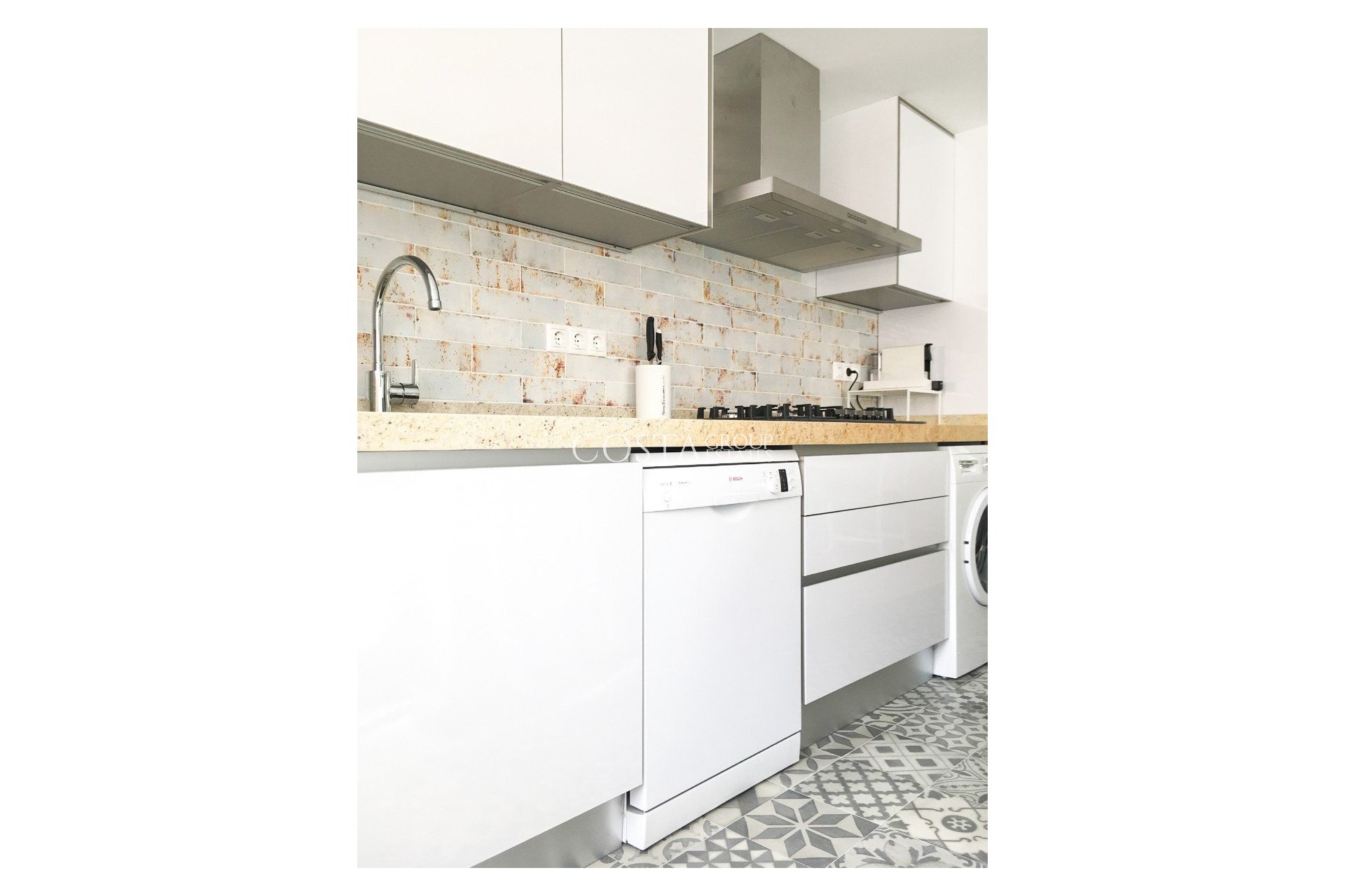 Resale - Apartments -
Alicante - Alicante Centro