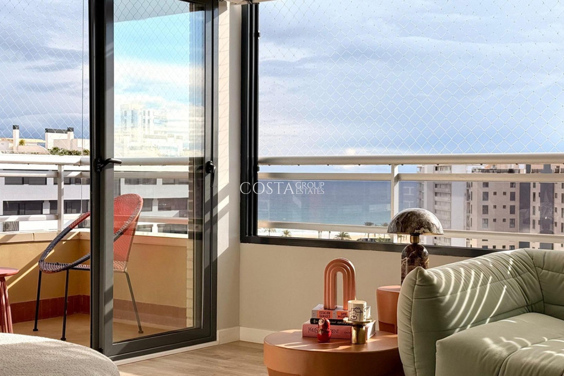 Resale - Apartments -
Alicante - Alicante Centro