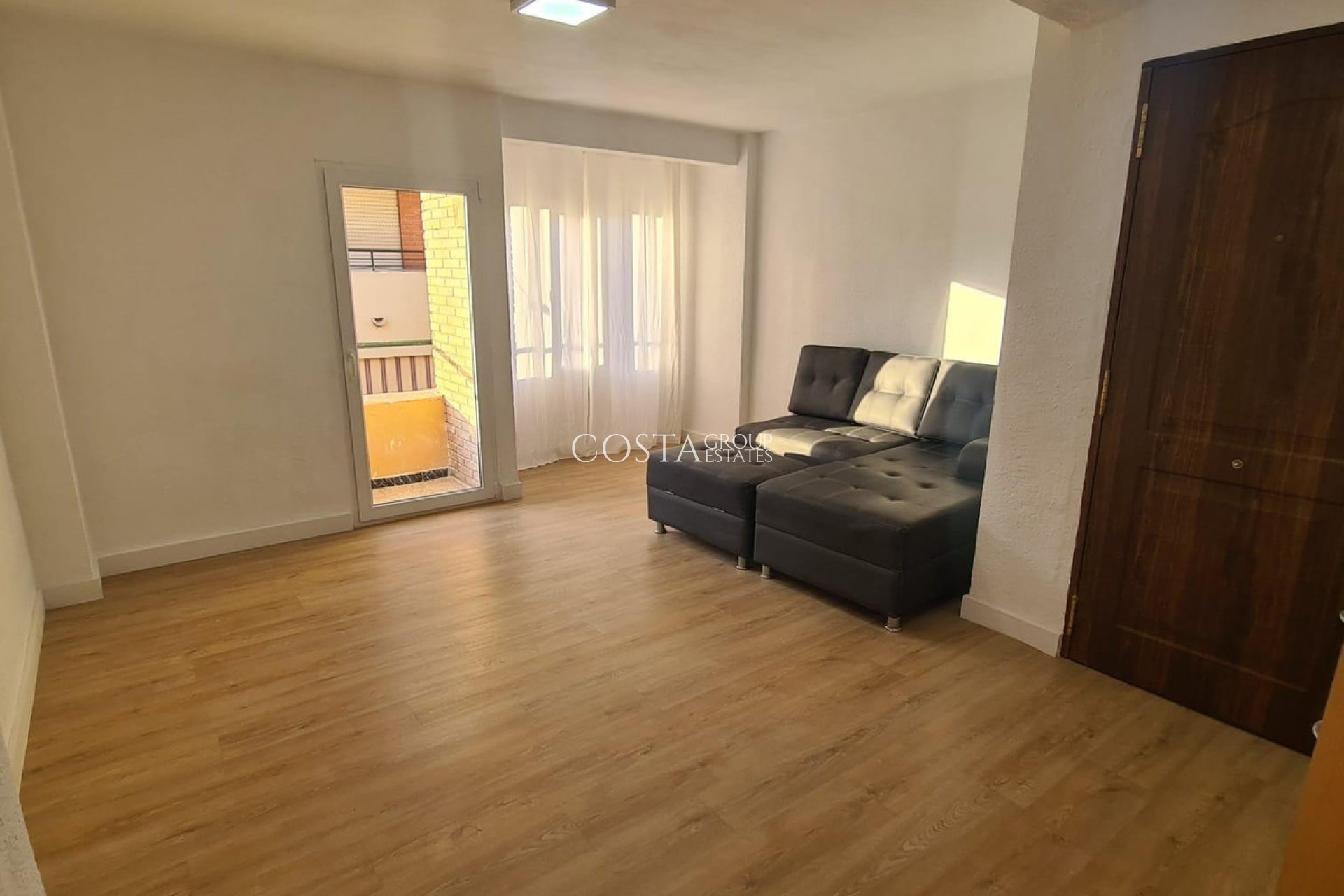 Resale - Apartments -
Alicante - Alicante Centro