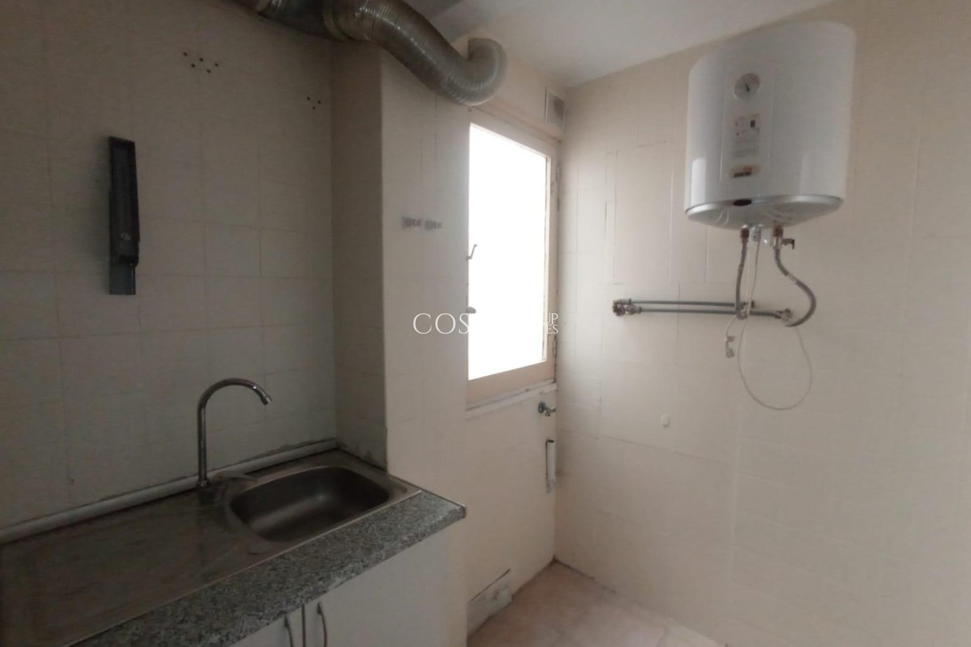 Resale - Apartments -
Alicante - Alicante Centro