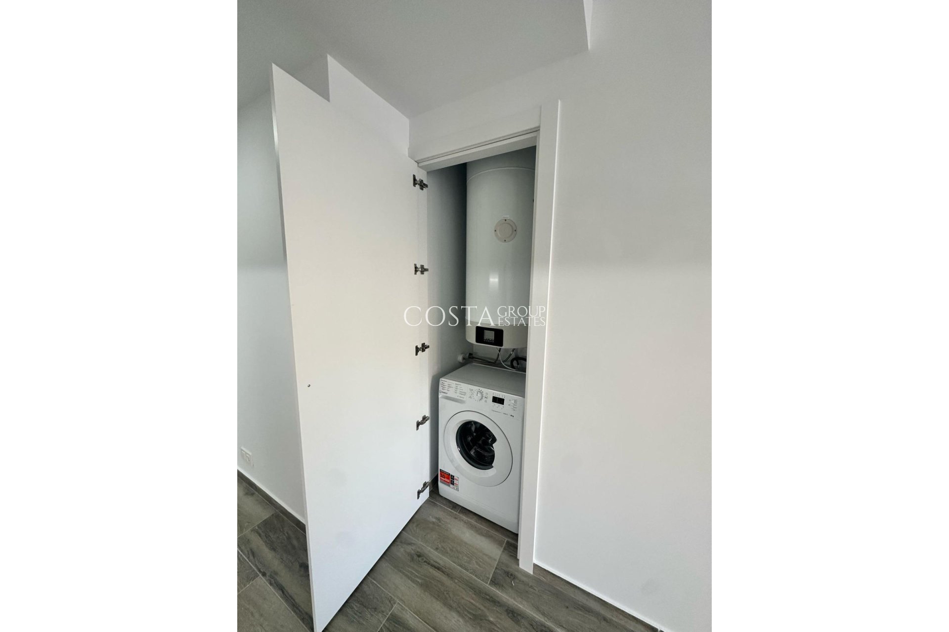 Resale - Apartments -
Alicante - Alicante Centro