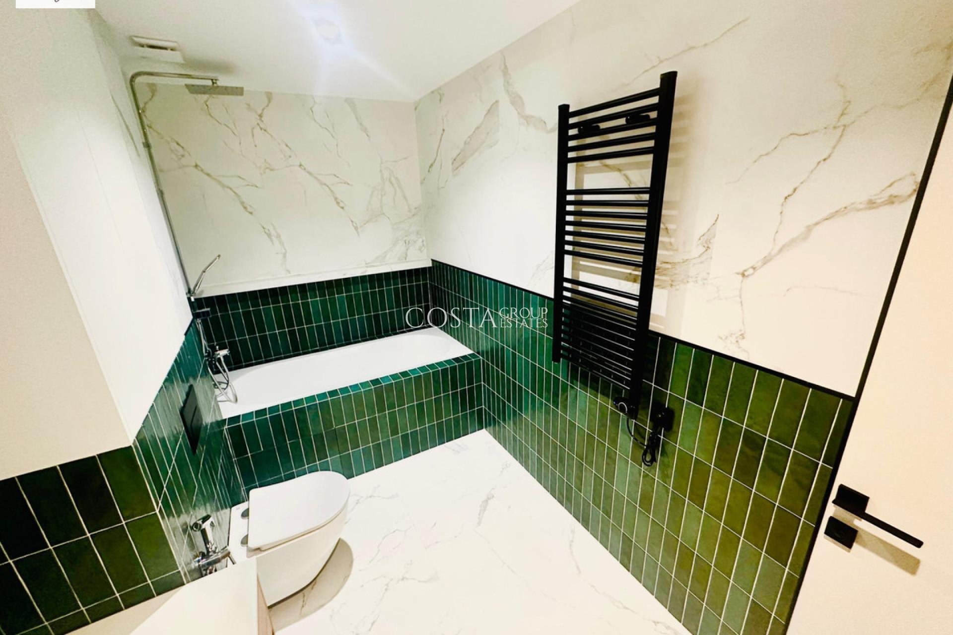 Resale - Apartments -
Alicante - Alicante Centro