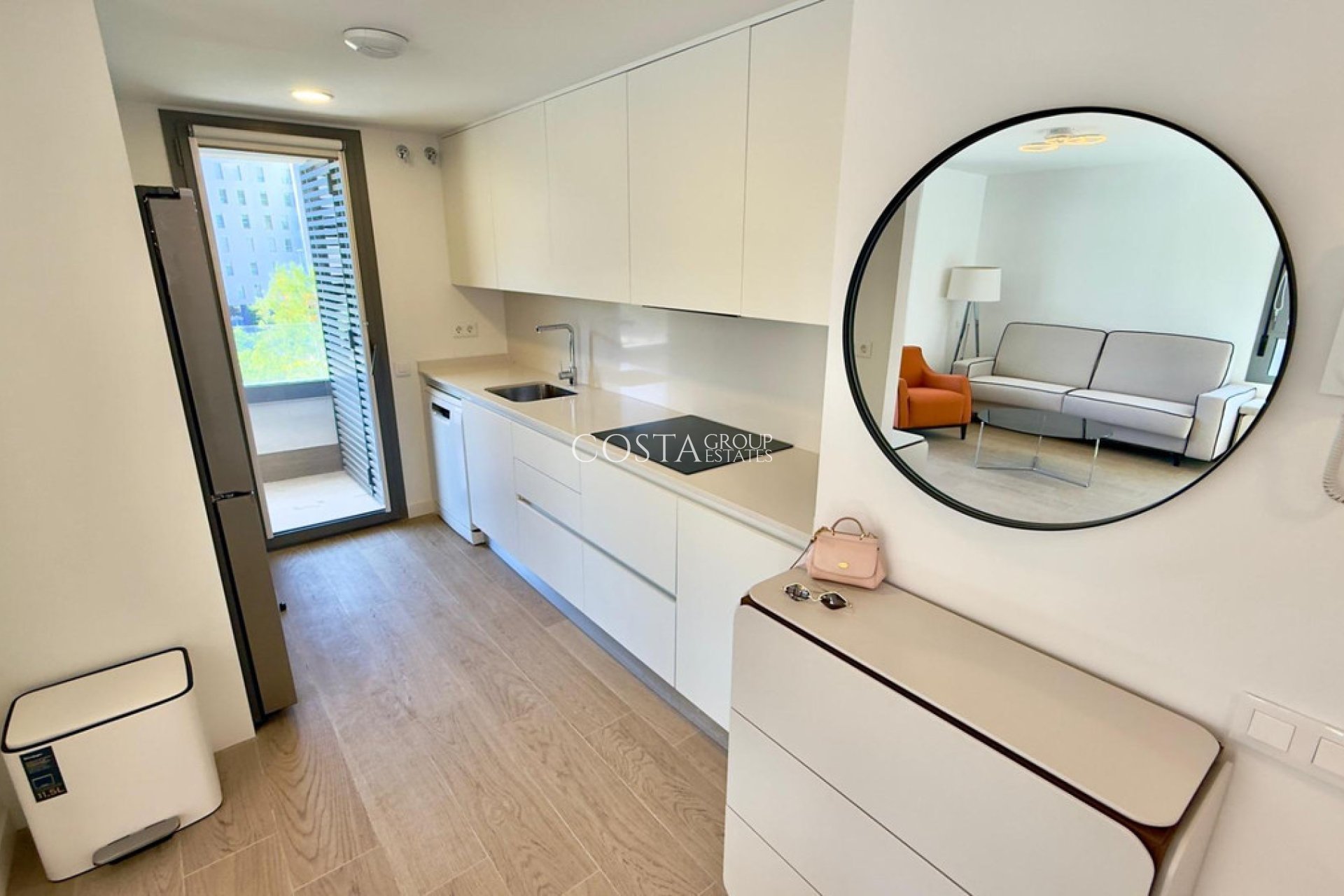 Resale - Apartments -
Alicante - Alicante Centro