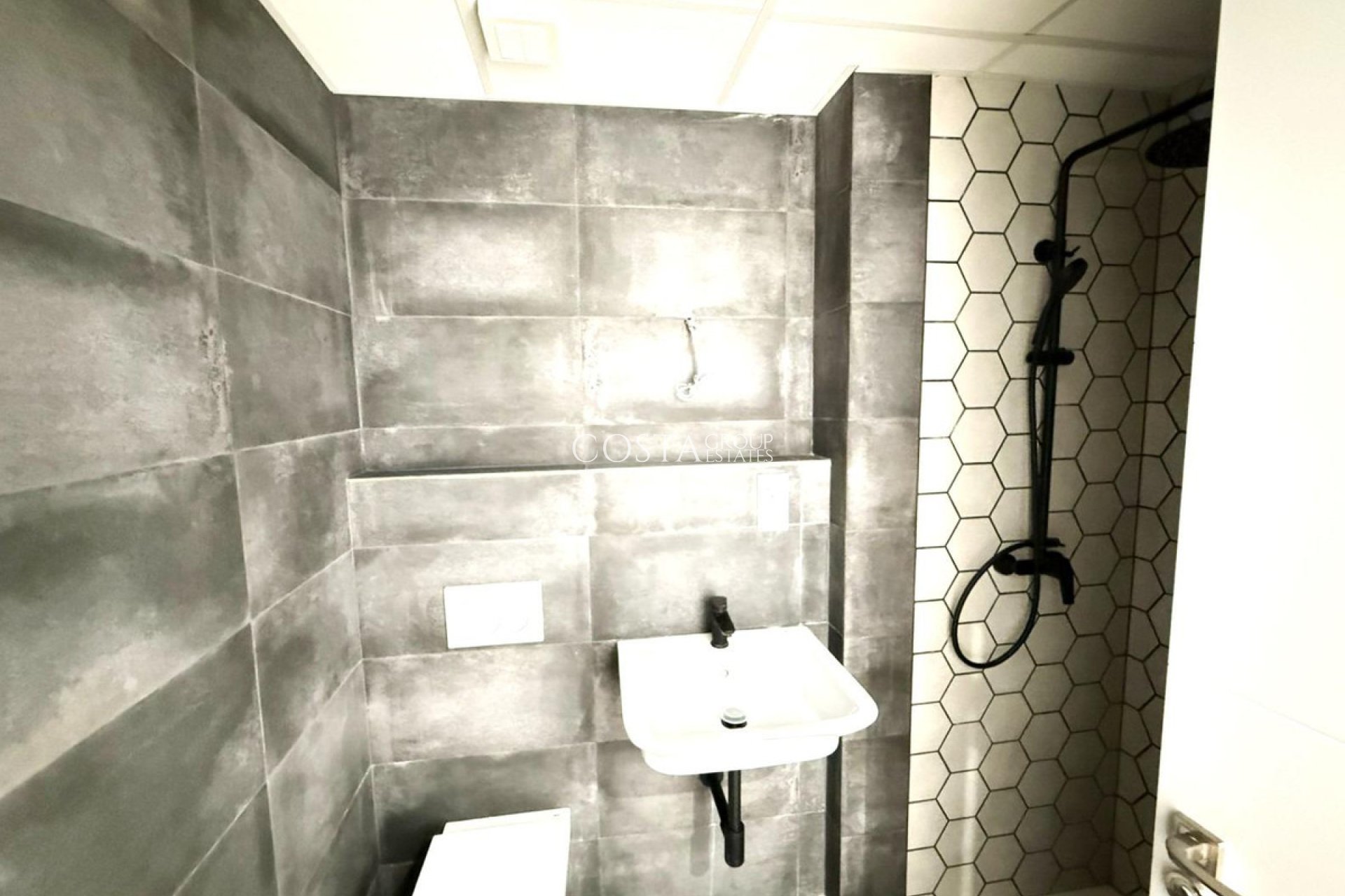 Resale - Apartments -
Alicante - Alicante Centro