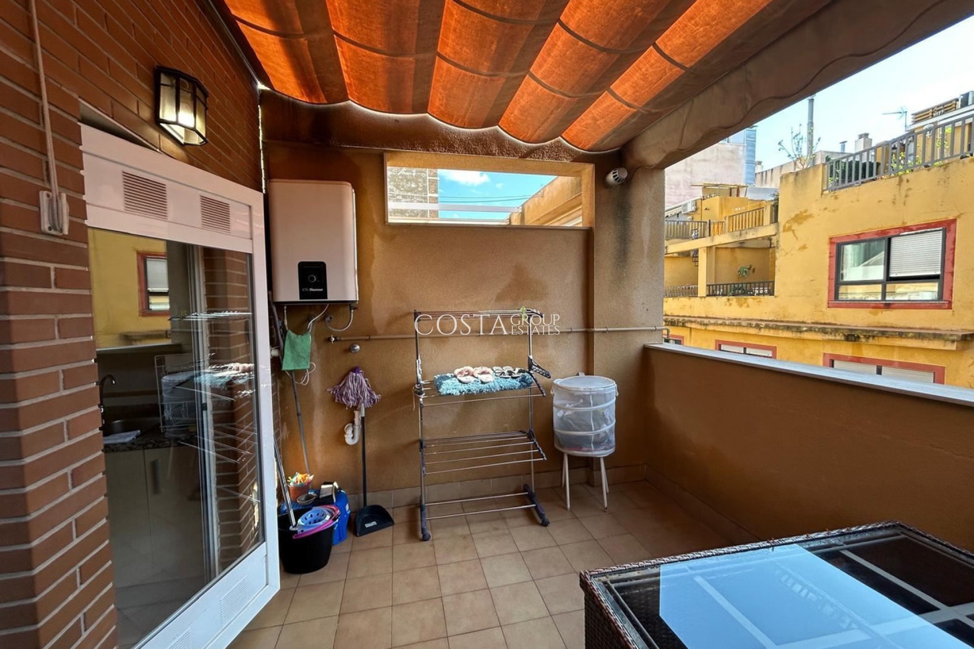 Resale - Apartments -
Alicante City - Alicante City Centro