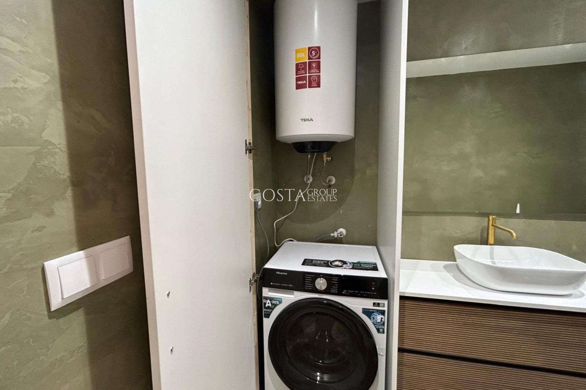 Resale - Apartments -
Alicante City - Alicante City Centro