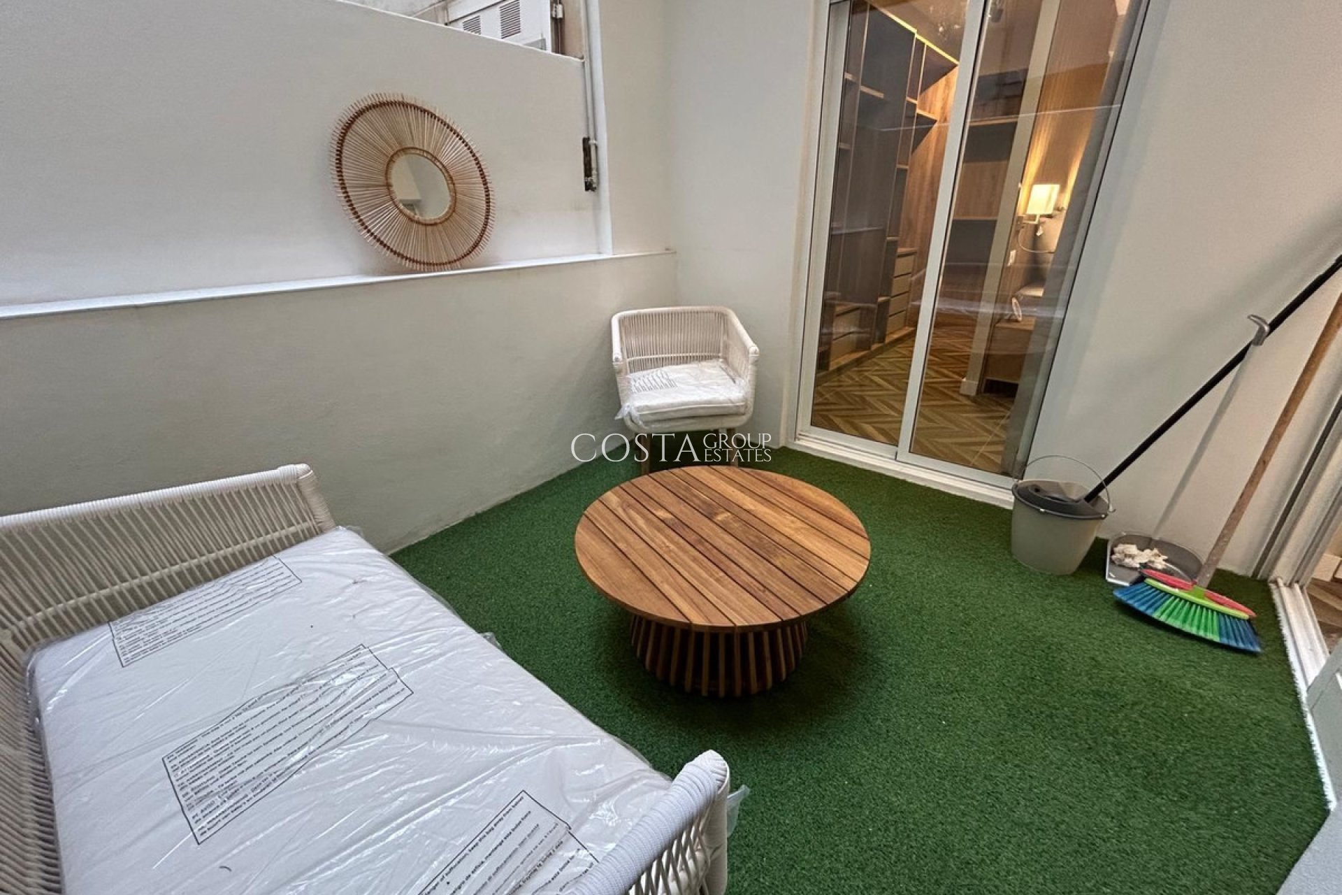 Resale - Apartments -
Alicante City - Alicante City Centro