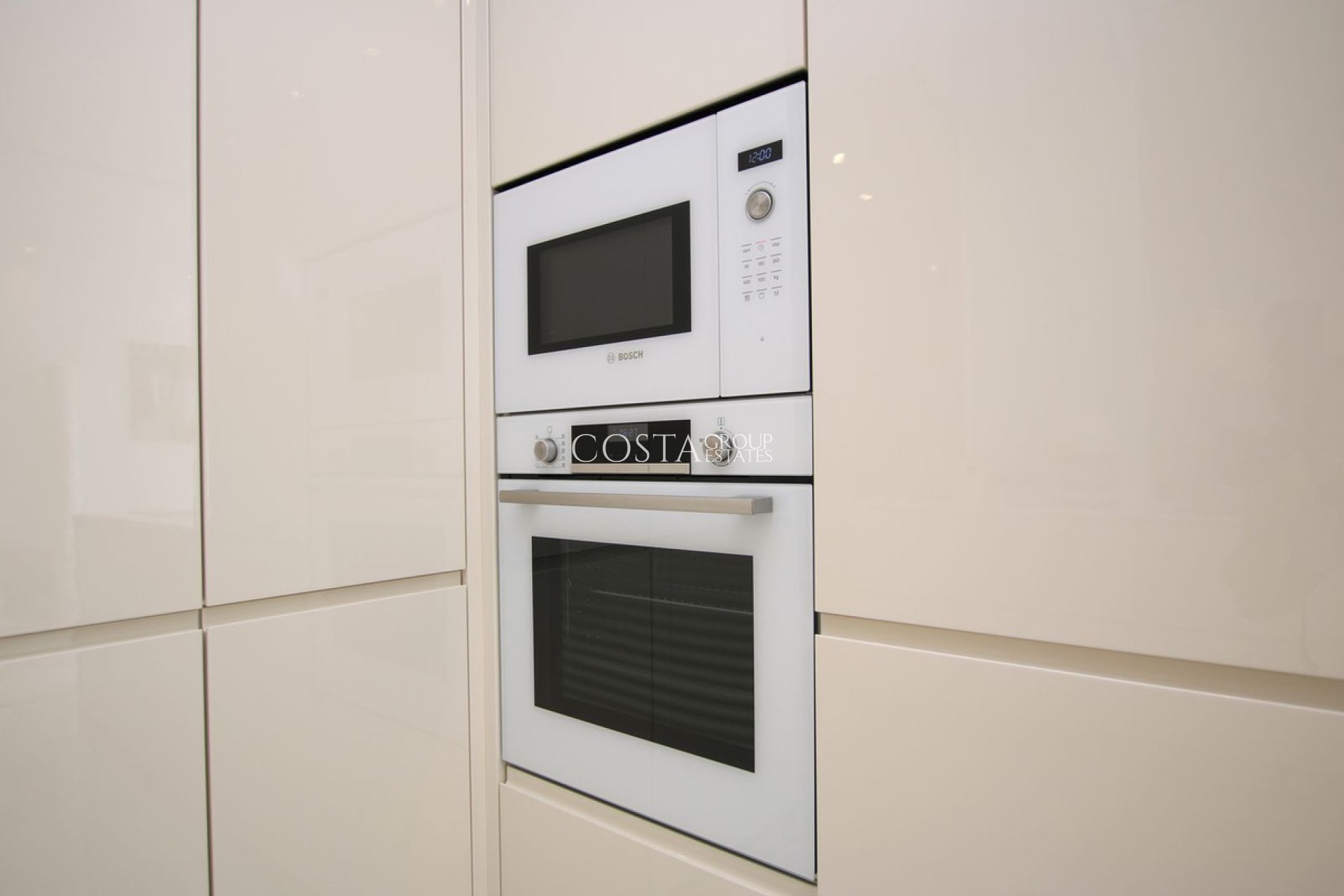 Resale - Apartments -
Alicante City - Alicante City Centro