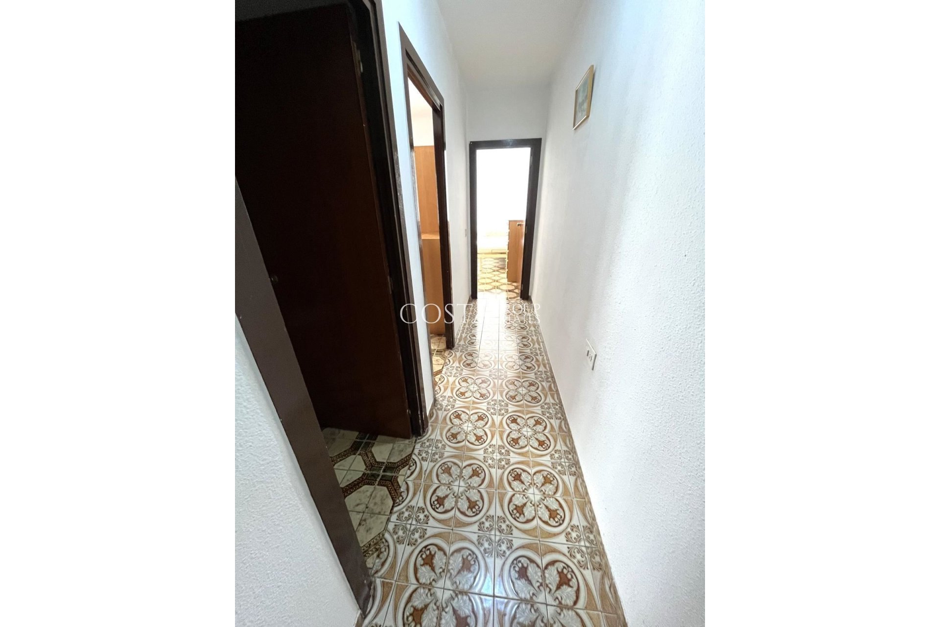 Resale - Apartments -
Alicante City - Alicante City Centro