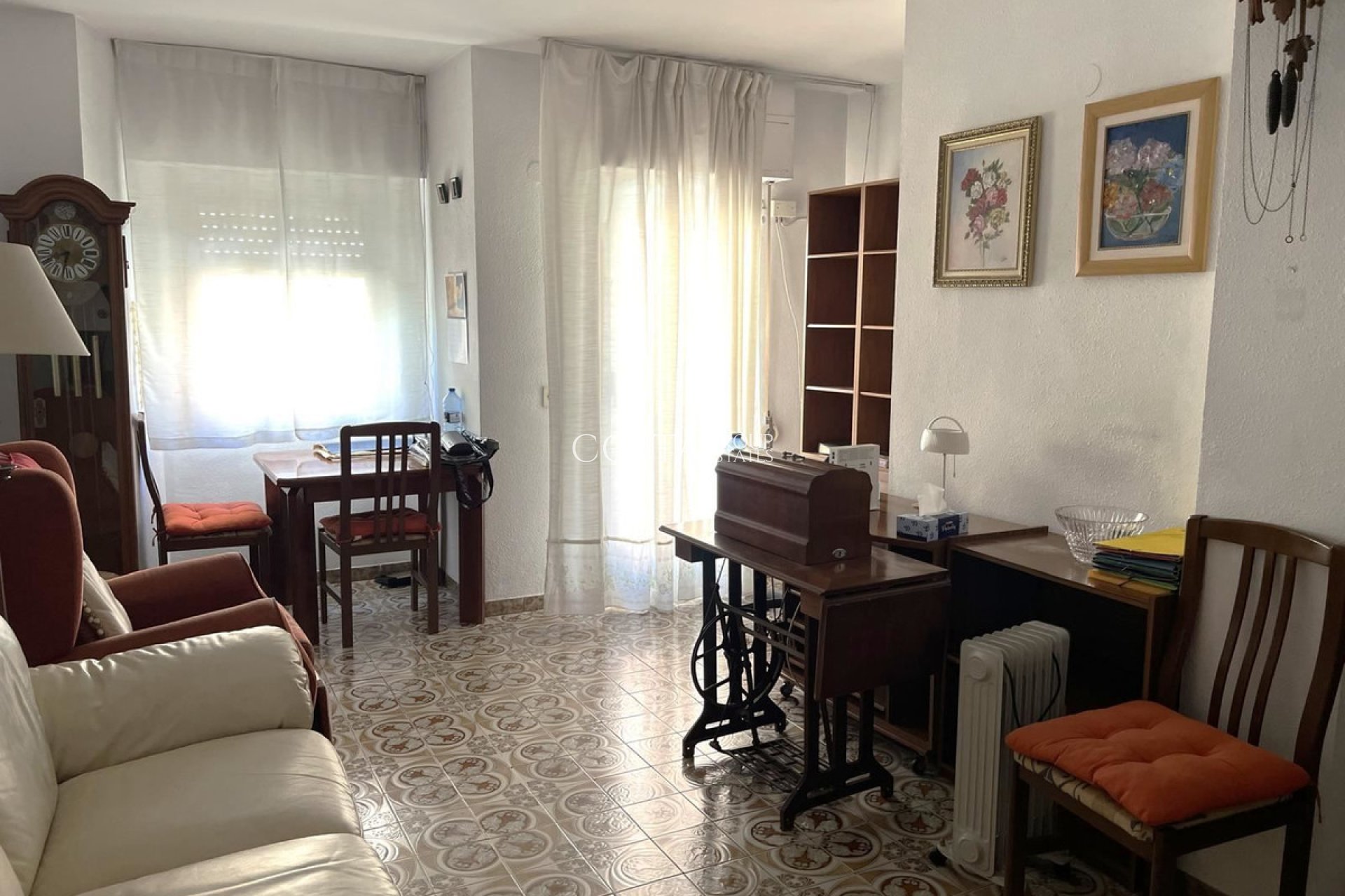 Resale - Apartments -
Alicante City - Alicante City Centro