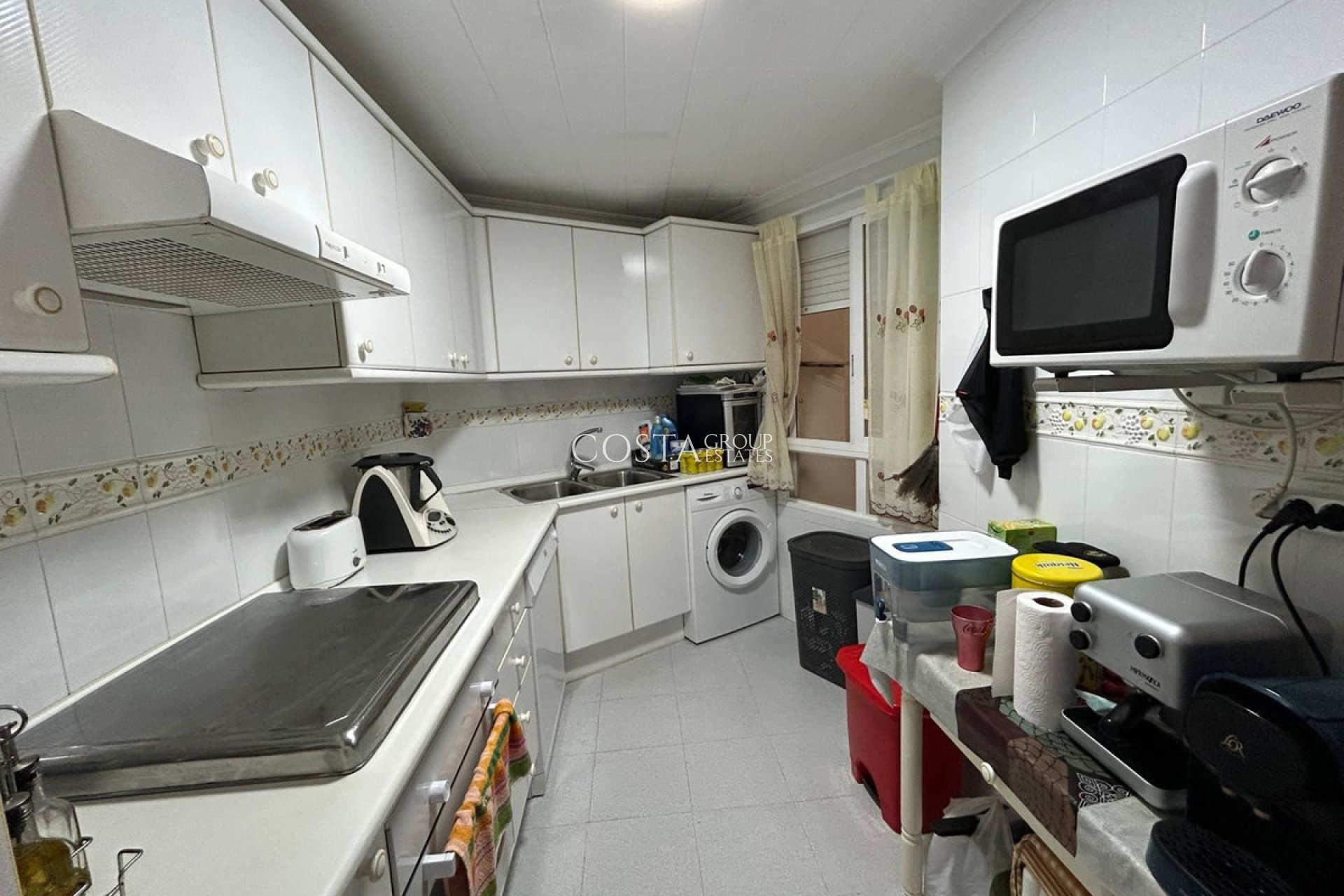 Resale - Apartments -
Alicante City - Alicante City Centro