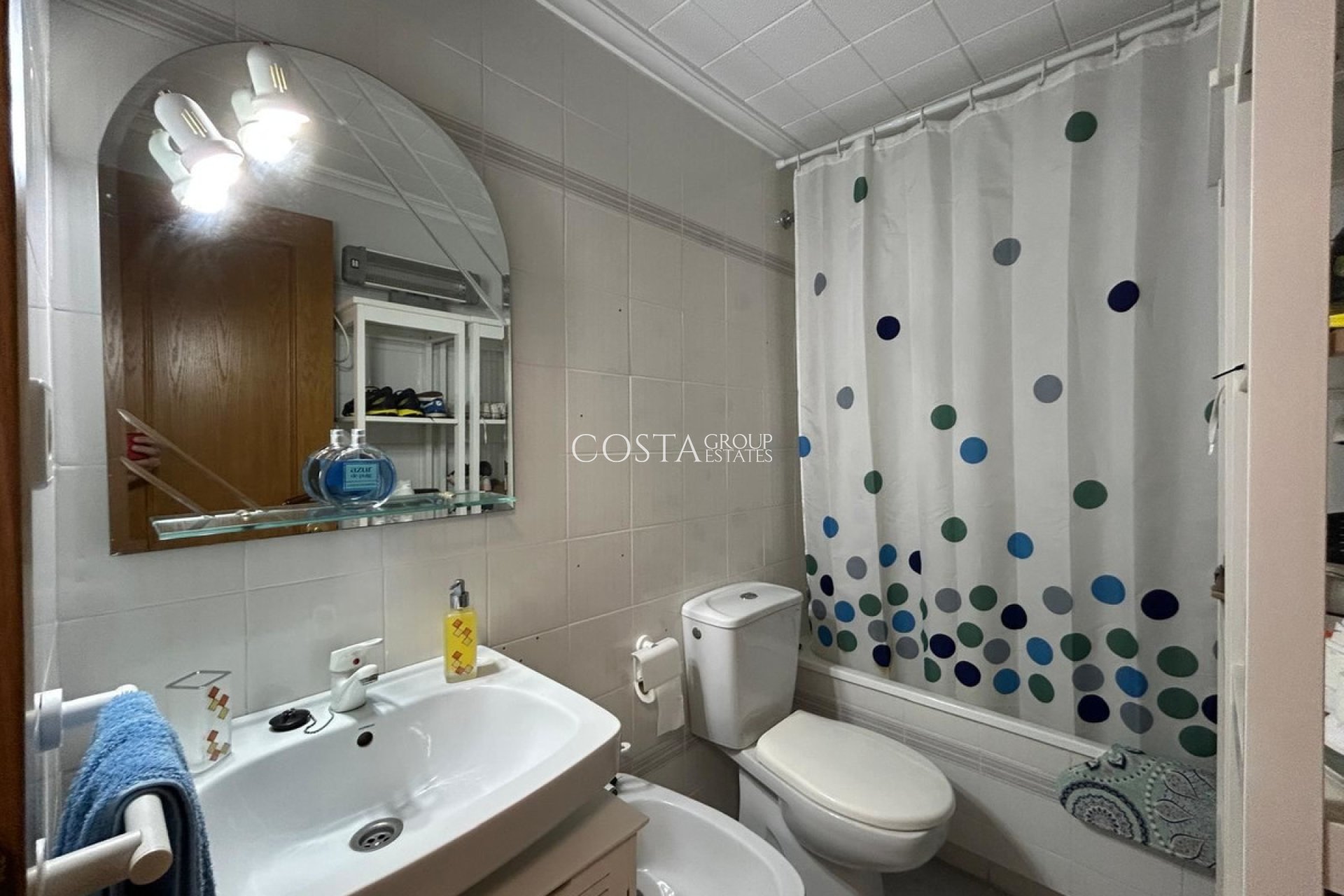 Resale - Apartments -
Alicante City - Alicante City Centro