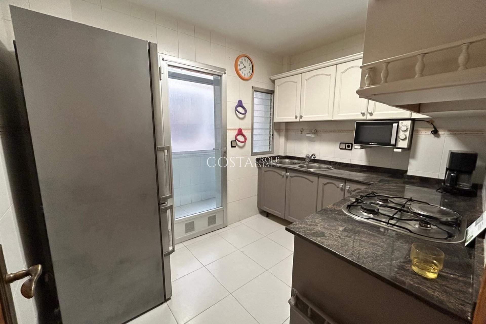 Resale - Apartments -
Alicante City - Alicante City Centro