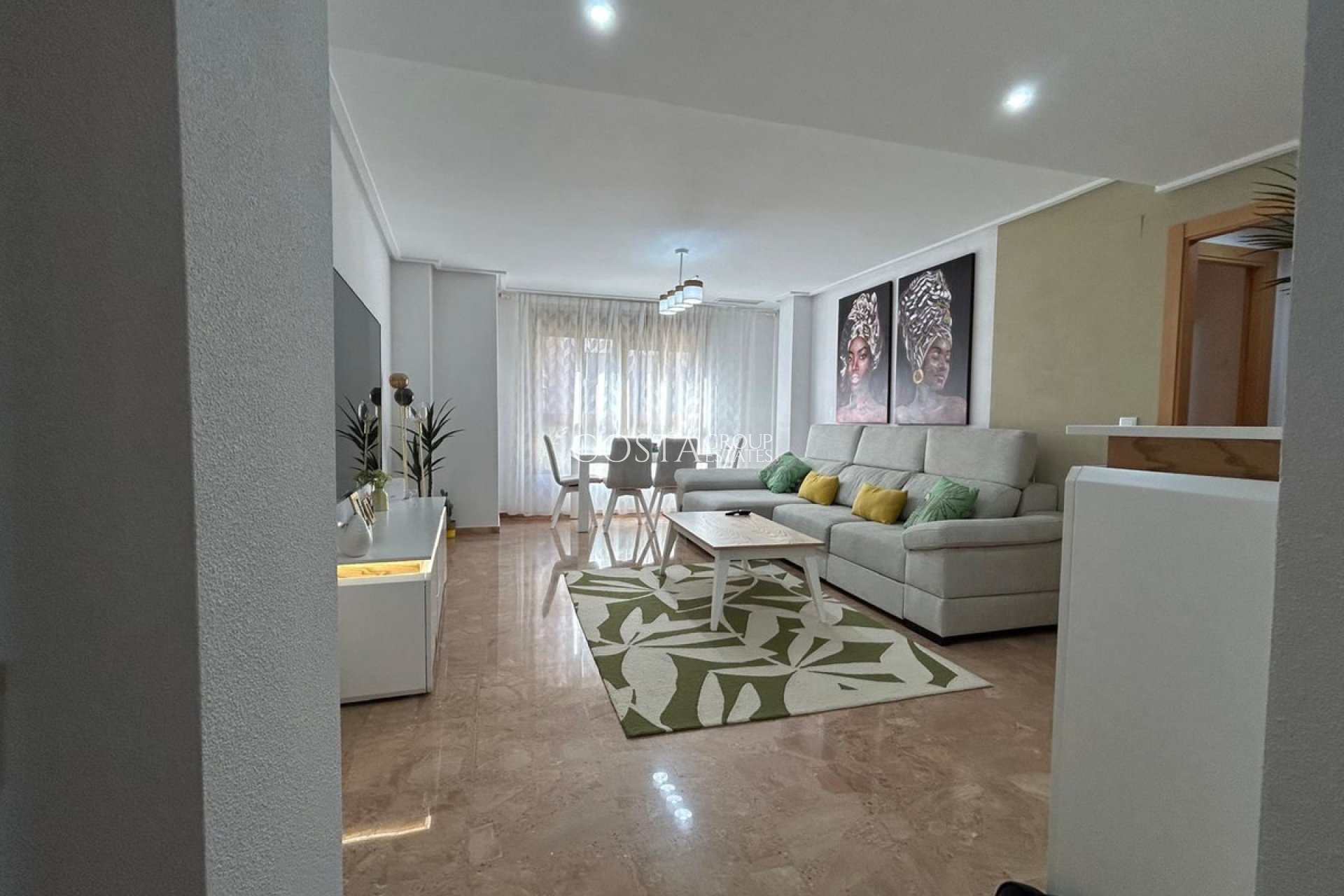 Resale - Apartments -
Alicante City - Alicante City Centro