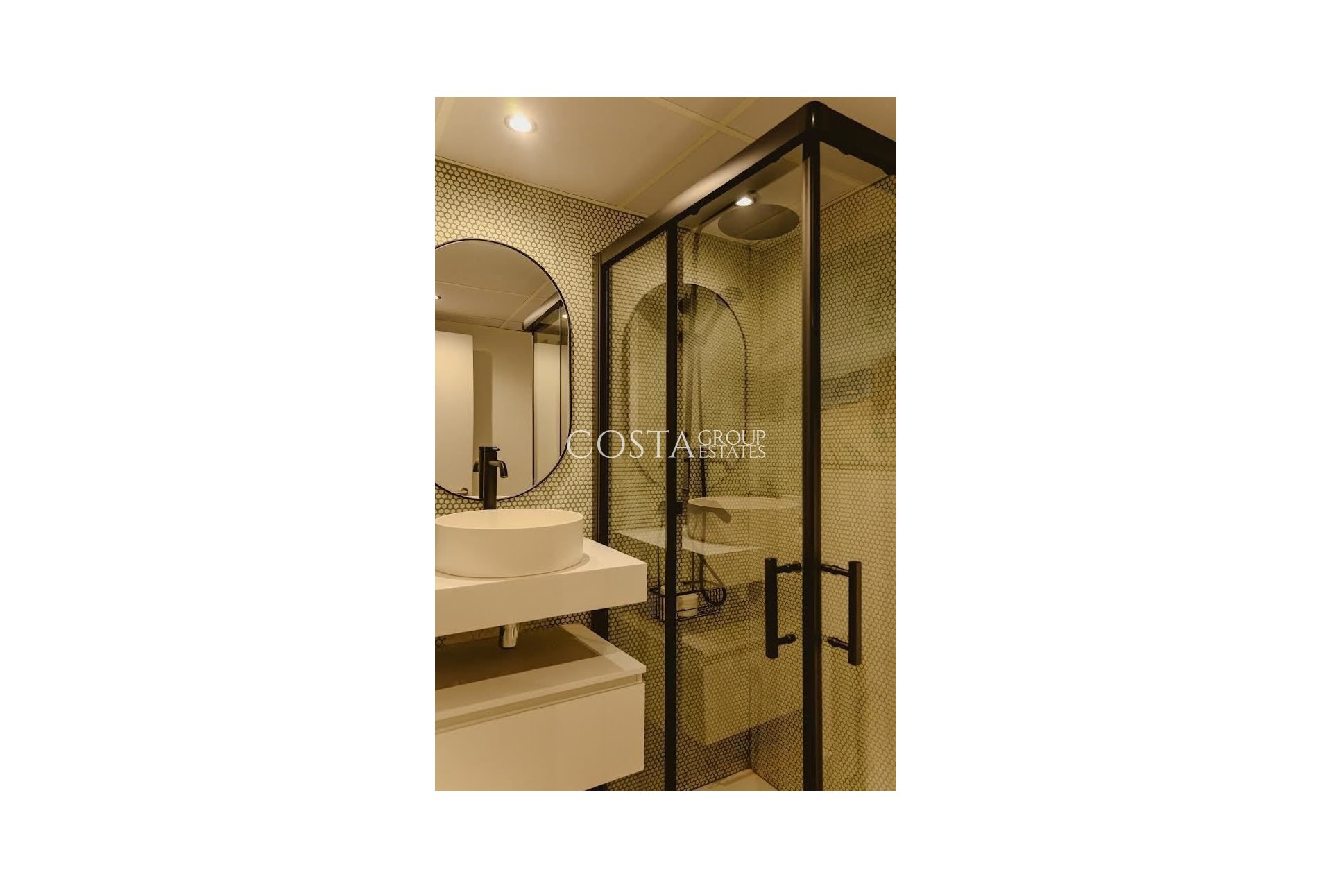 Resale - Apartments -
Alicante City - Alicante City Centro