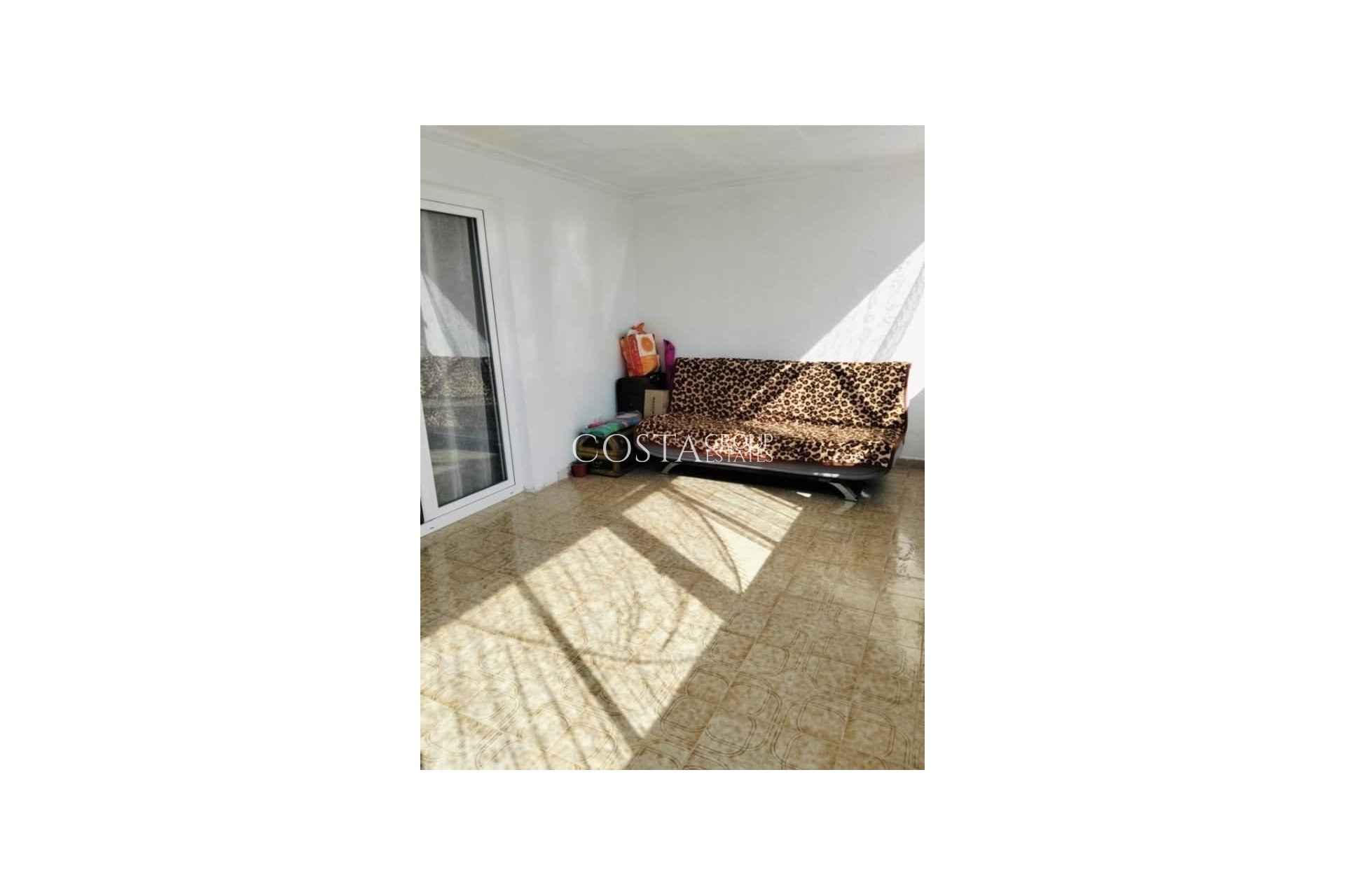 Resale - Apartments -
Alicante City - Alicante City Centro