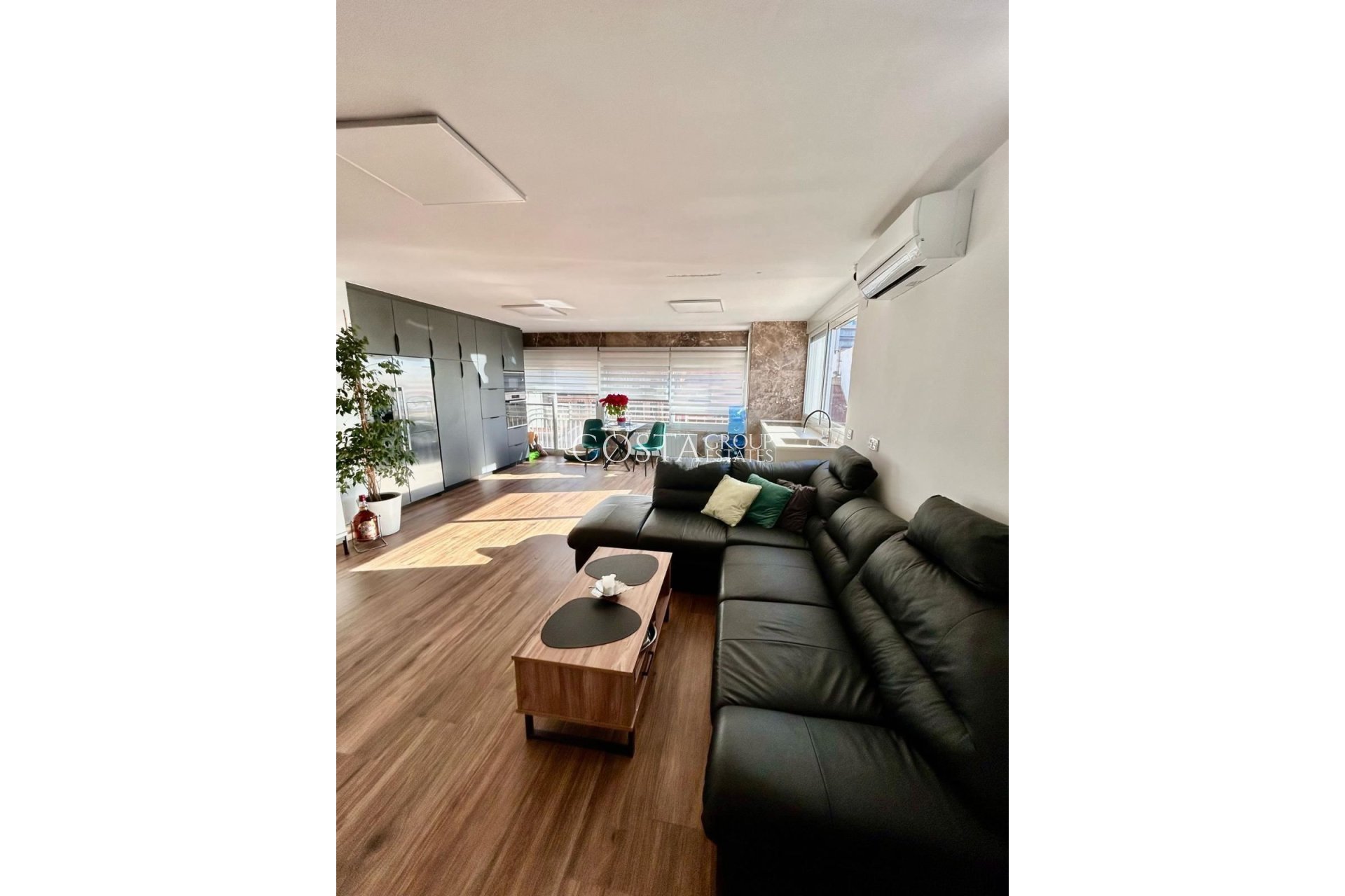 Resale - Apartments -
Alicante City - Alicante City Centro