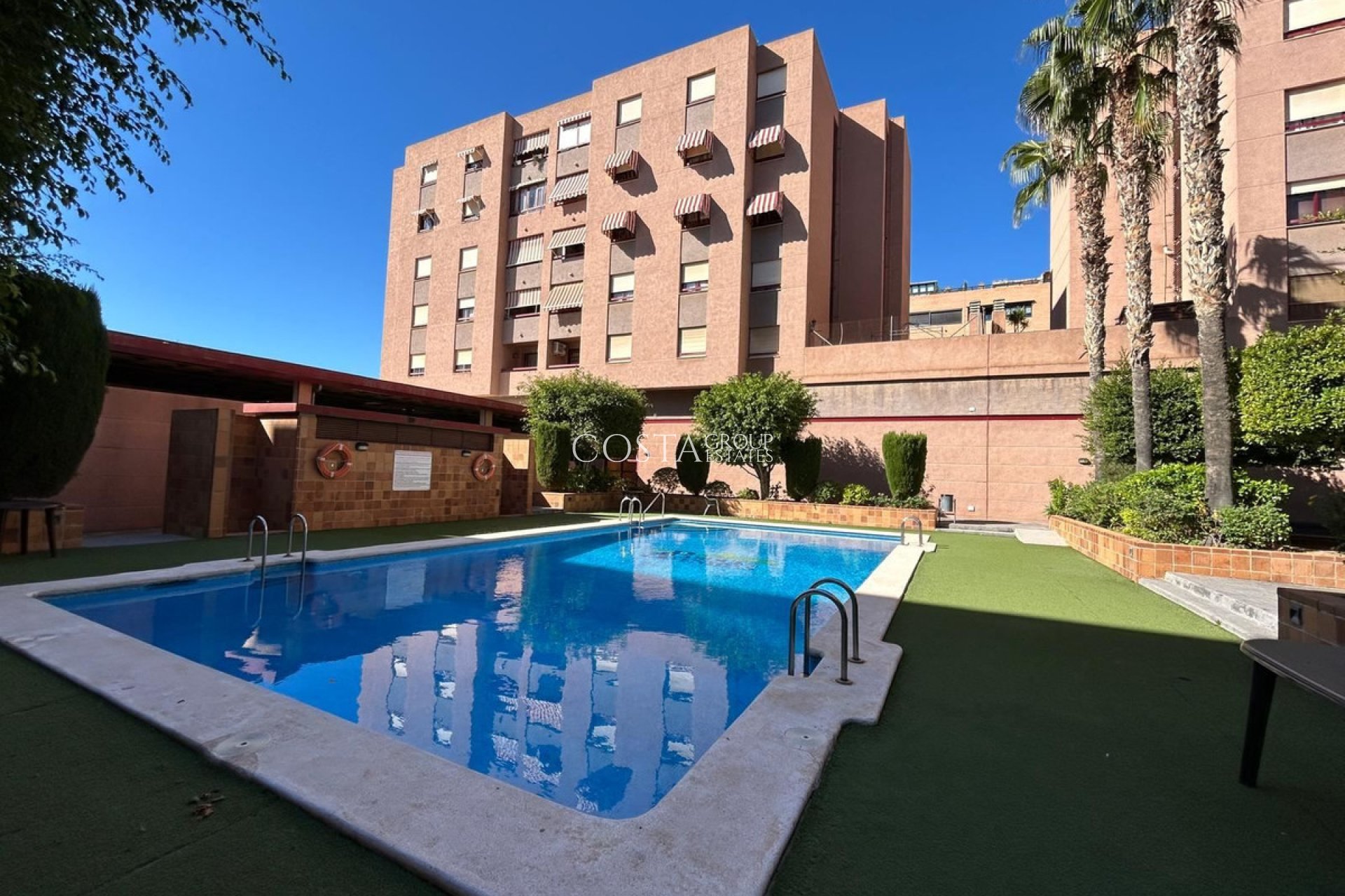 Resale - Apartments -
Alicante City - Alicante City Centro