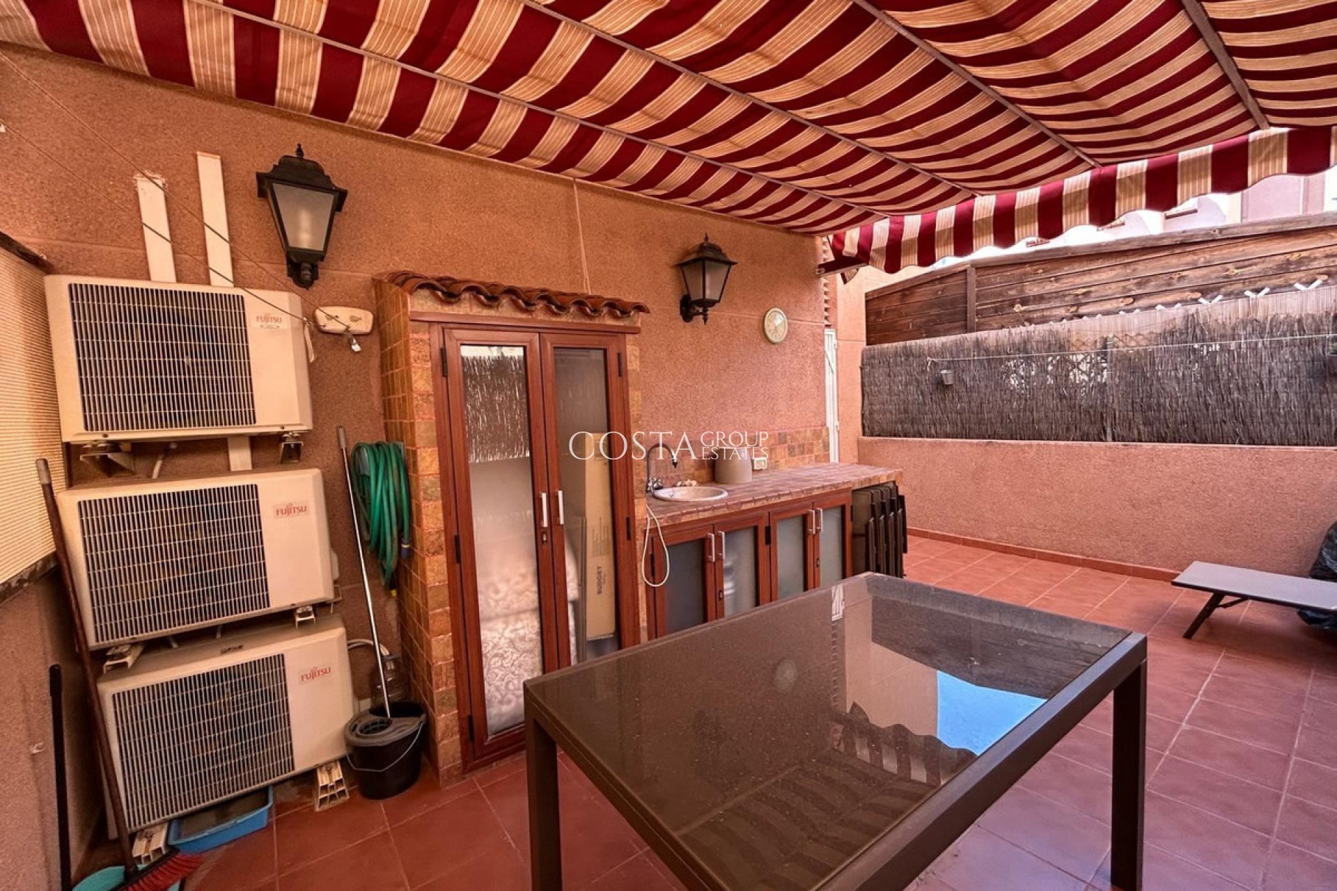 Resale - Apartments -
Alicante City - Alicante City Centro