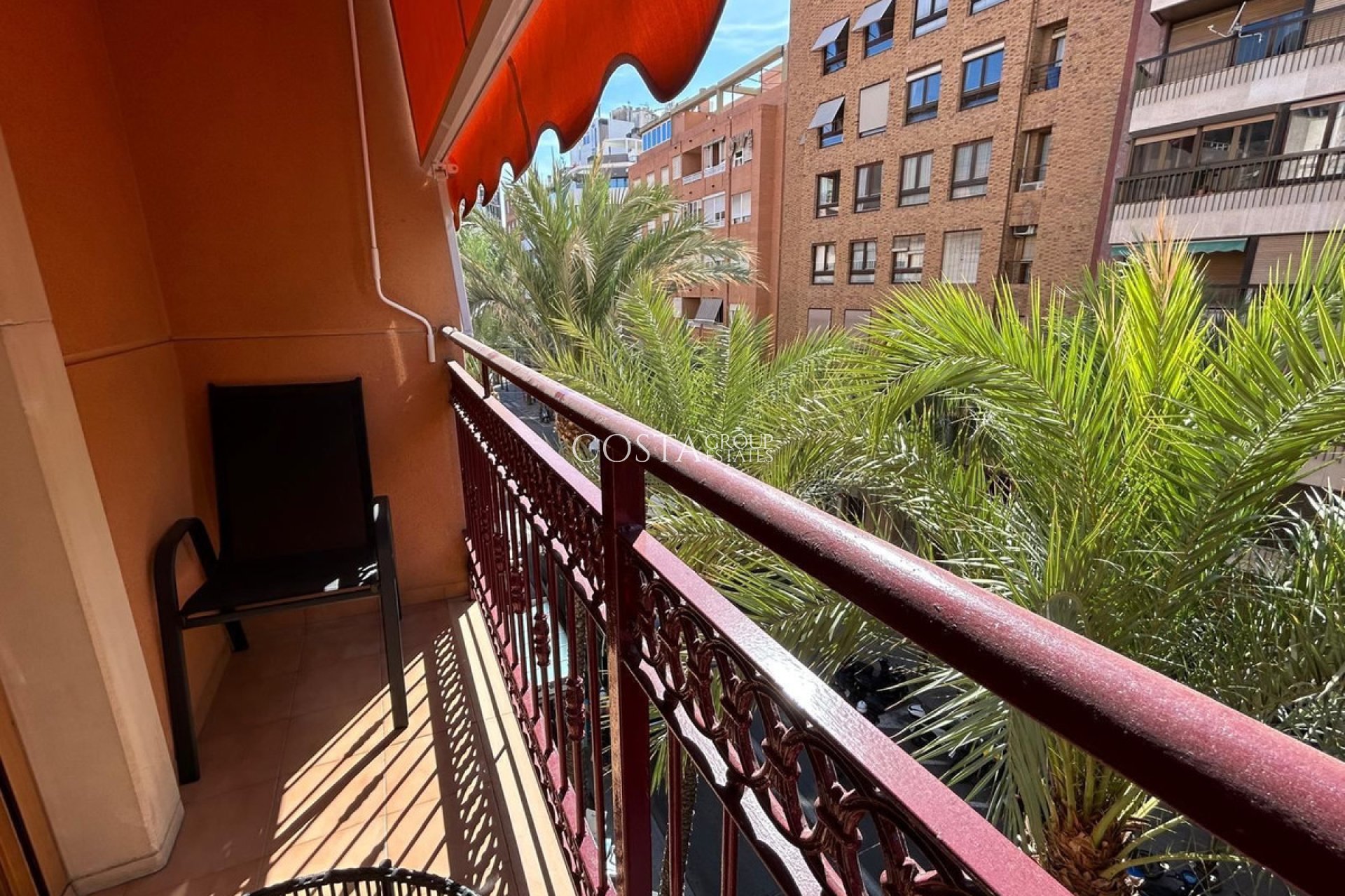 Resale - Apartments -
Alicante City - Alicante City Centro