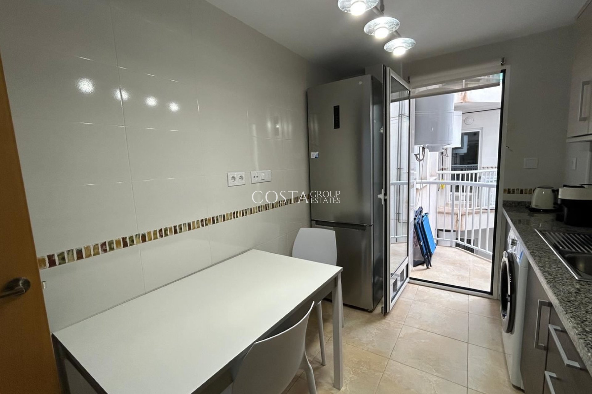 Resale - Apartments -
Alicante City - Alicante City Centro